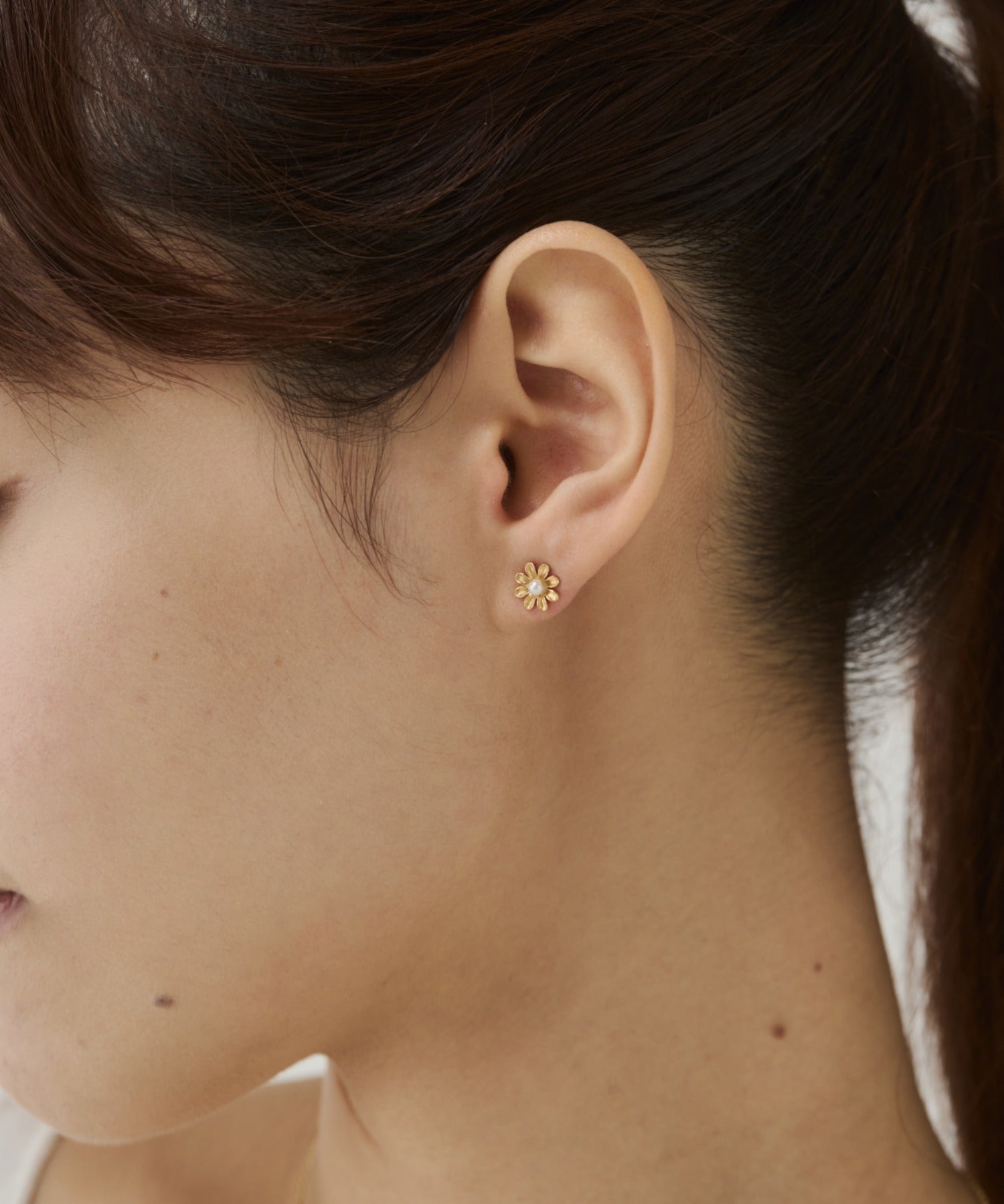 ciite' シーテ ピアス（両耳用） 【 金属アレルギー対応 】 ミニフラワー パールピアス サージカルステンレス（両耳用）