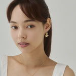 ciite' シーテ ピアス（両耳用） フラワービジュー フープピアス（両耳用）