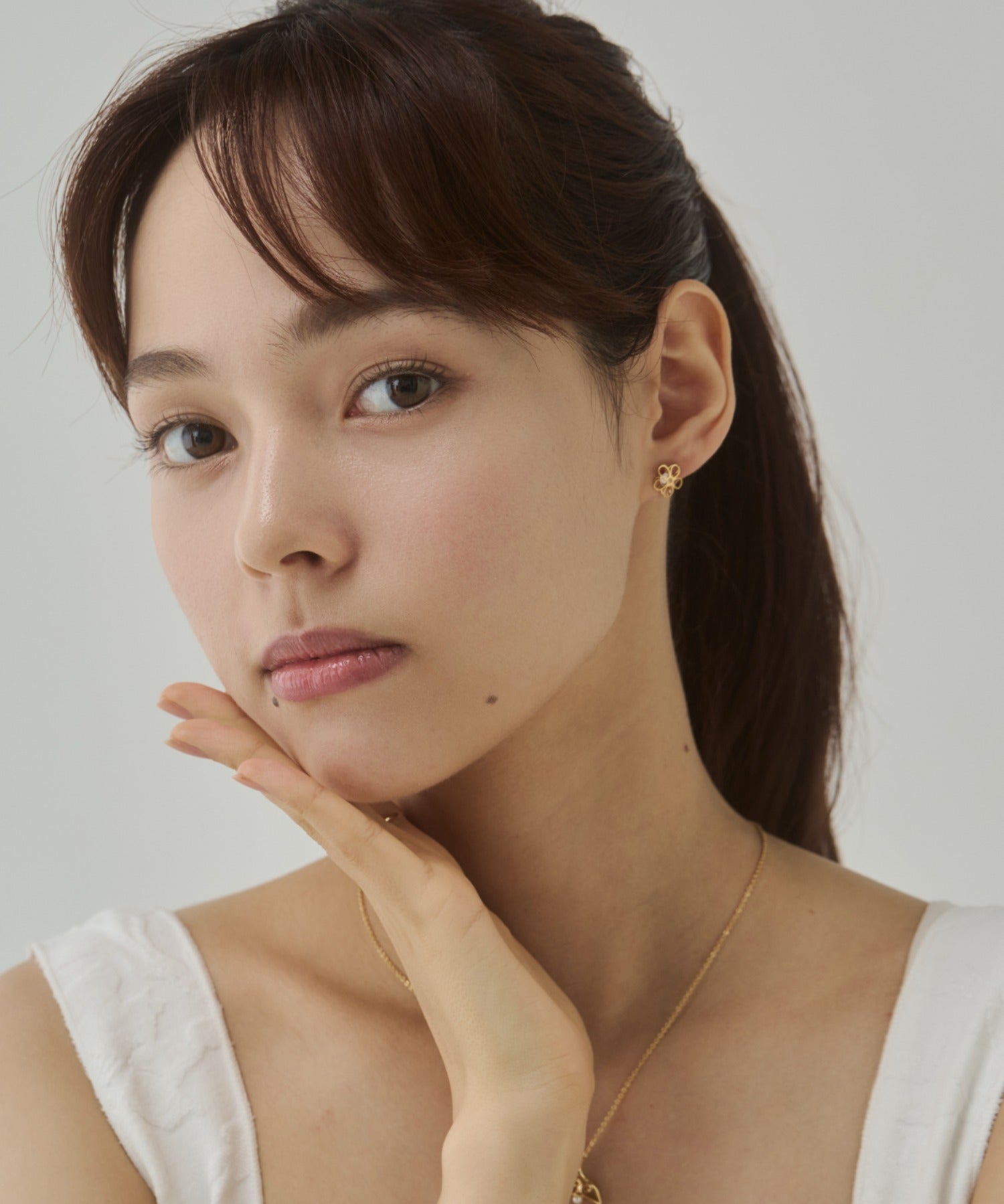 ciite' シーテ ピアス（両耳用） 【 金属アレルギー対応 】フラワービジューピアス サージカルステンレス（両耳用）