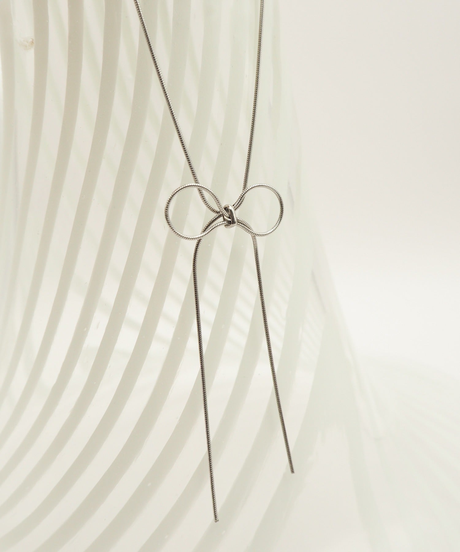 ciite' シーテ ネックレス 【 金属アレルギー対応 】 simple ribbon necklace / シンプル リボン ネックレス サージカルステンレス