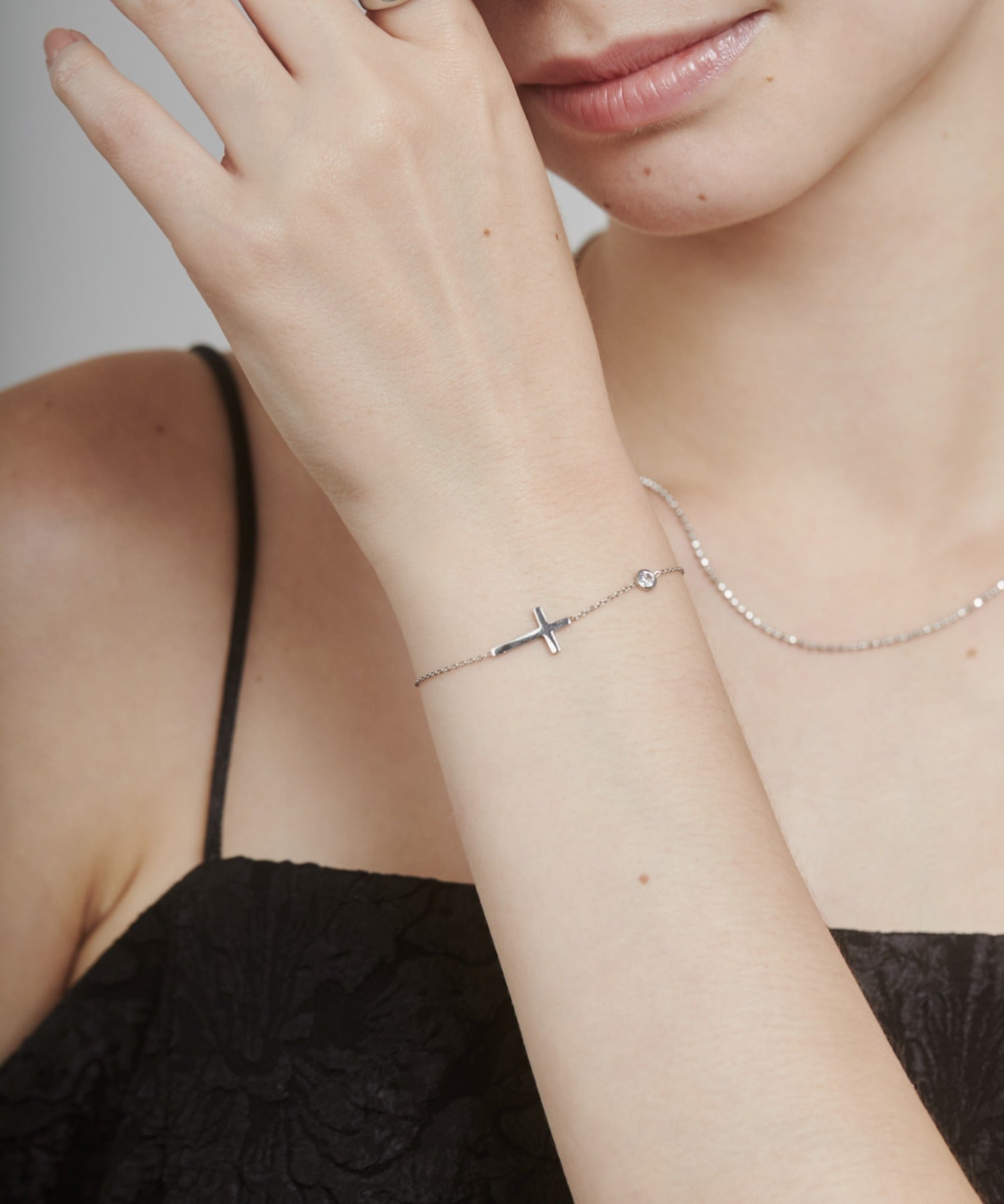 ciite' シーテ ブレスレット 【 金属アレルギー対応 】 クロスビジューブレスレット サージカルステンレス