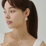 ciite' シーテ ピアス（両耳用） フラワービジューピアス（両耳用）
