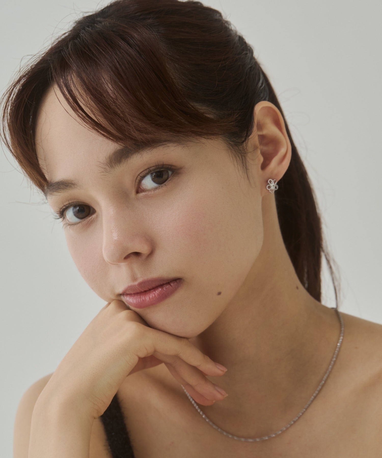 ciite' シーテ ピアス（両耳用） 【 金属アレルギー対応 】フラワービジューピアス サージカルステンレス（両耳用）