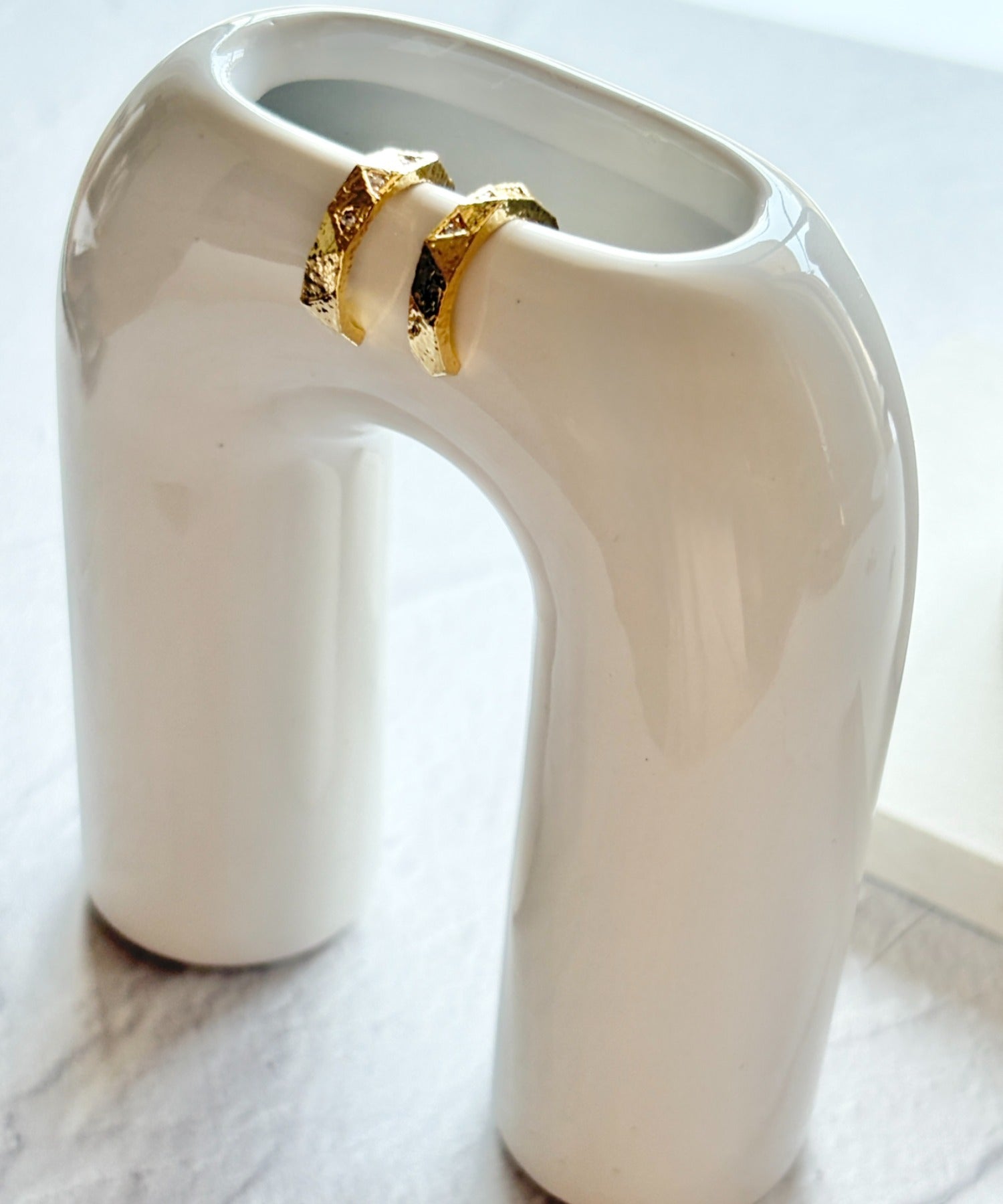 ciite' シーテ ピアス（両耳用） トライアングル ビジューピアス（両耳用）