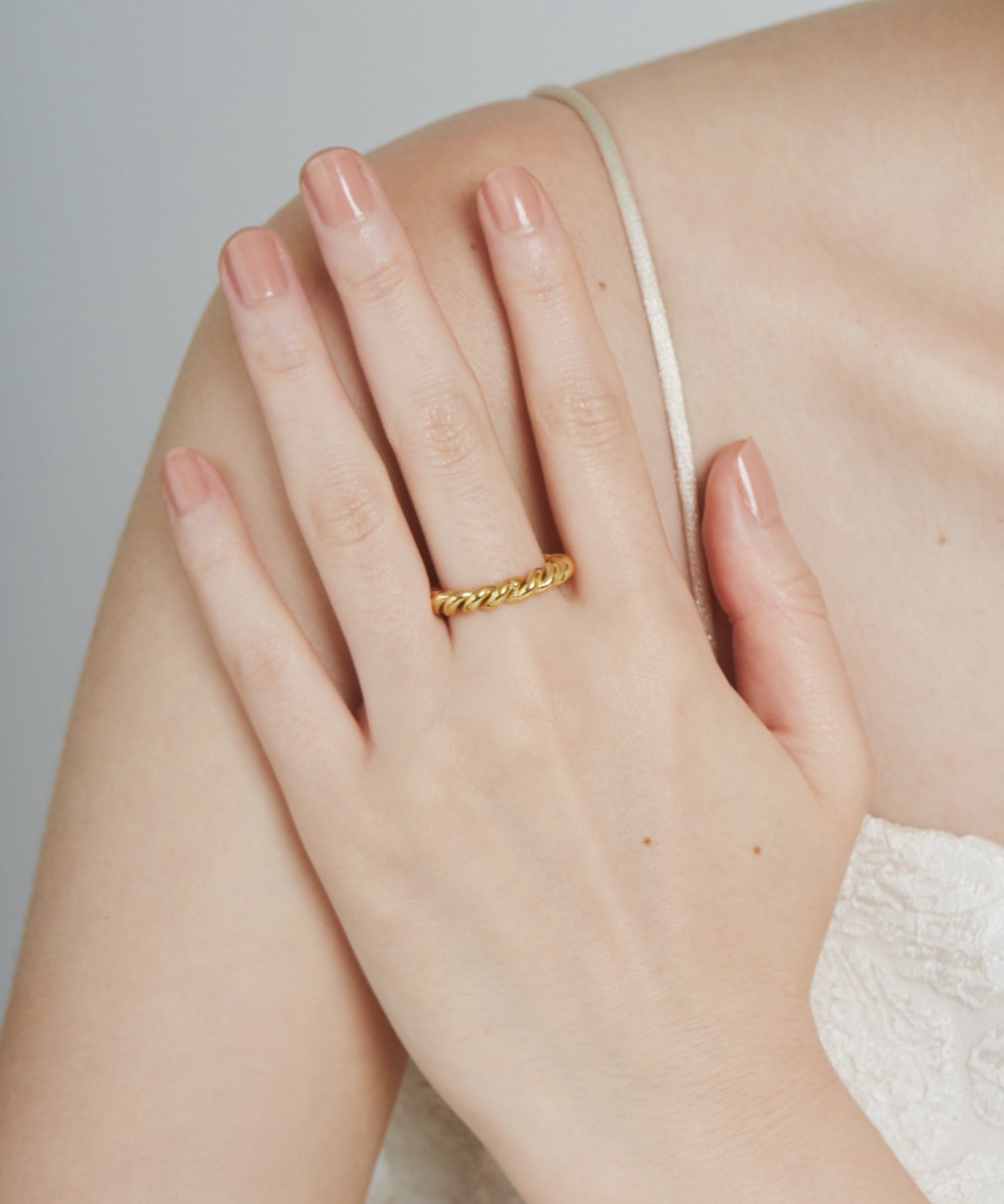 ciite' シーテ リング 【 金属アレルギー対応 】 ツイストリング サージカルステンレス