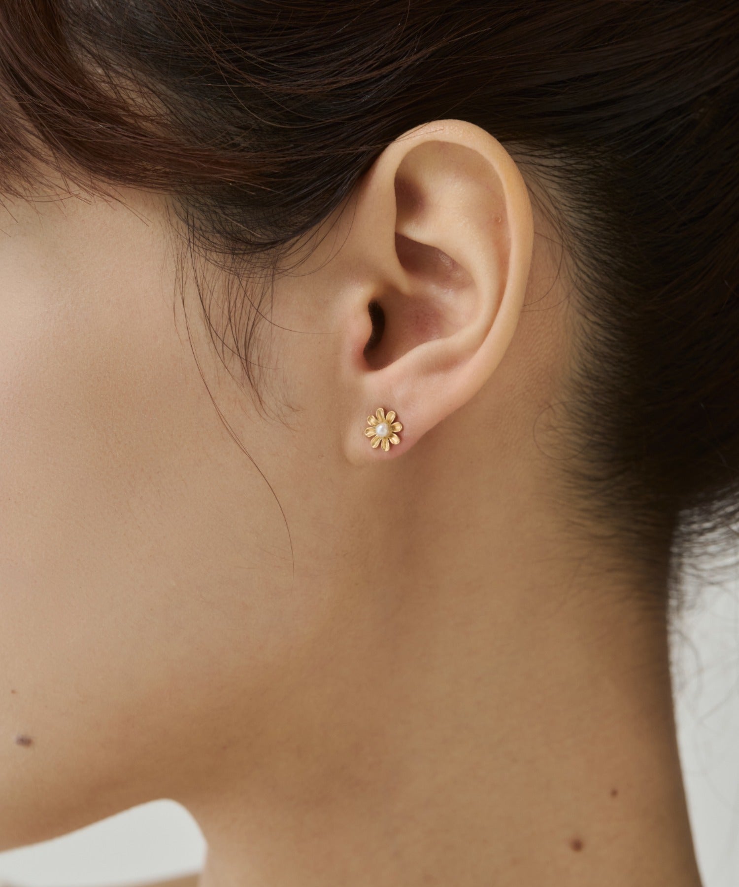 ciite' シーテ ピアス（両耳用） 【 金属アレルギー対応 】 ミニフラワー パールピアス サージカルステンレス（両耳用）