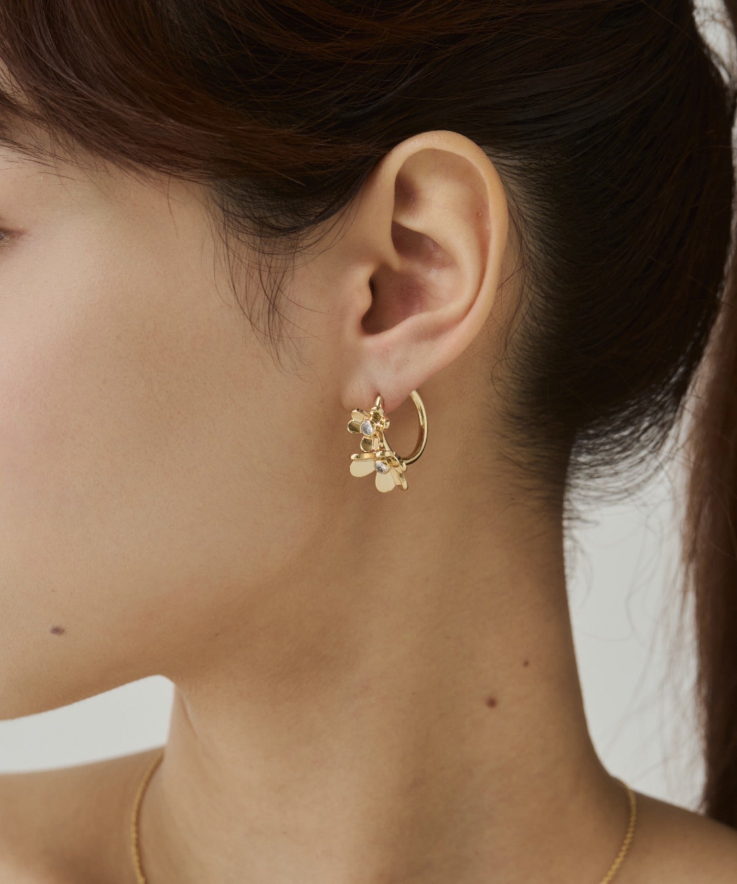 ciite' シーテ ピアス（両耳用） フラワービジュー フープピアス（両耳用）