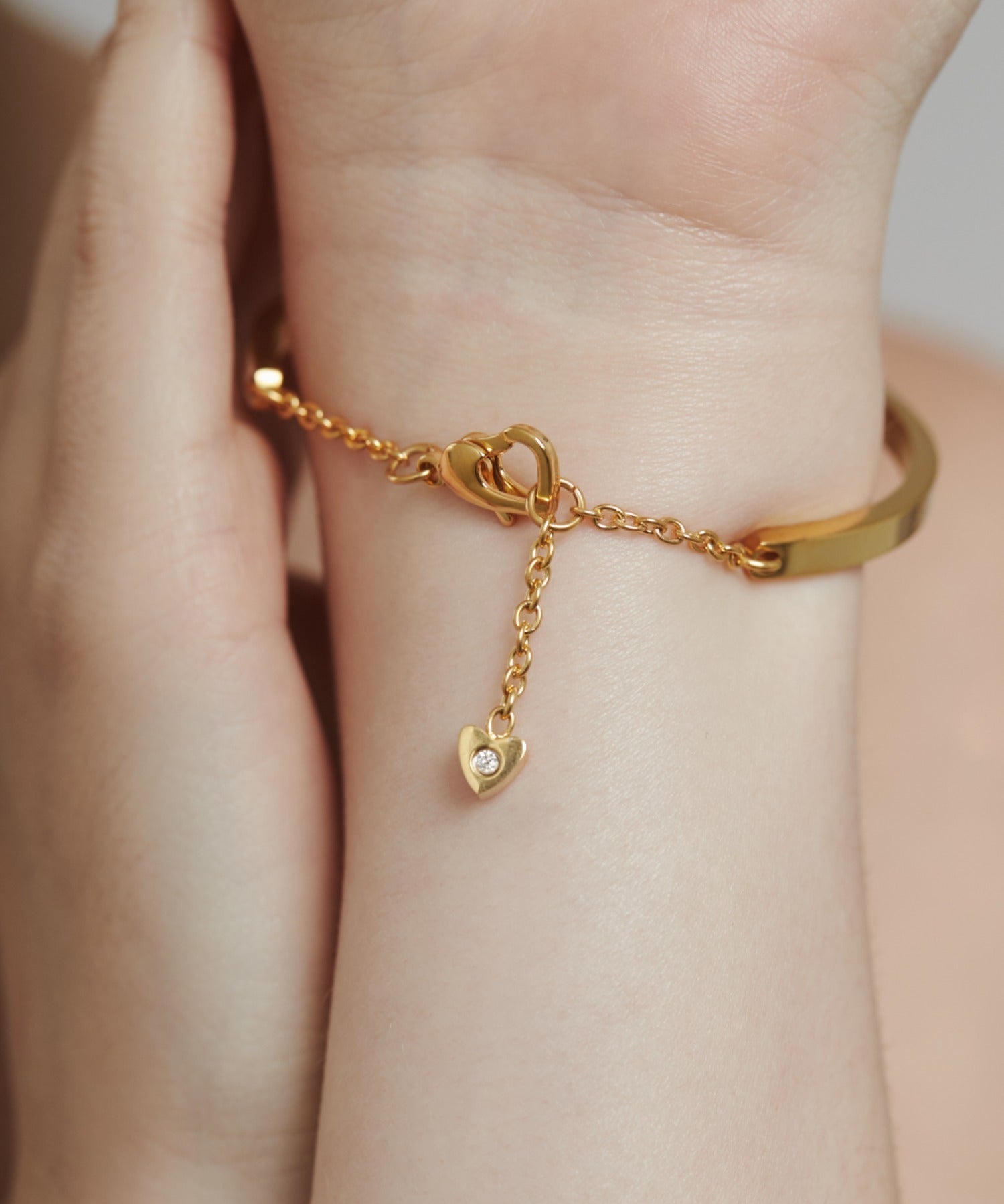 ciite' シーテ ブレスレット 【 金属アレルギー対応 】 ハートビジュー シンプルブレスレット / バングル サージカルステンレス