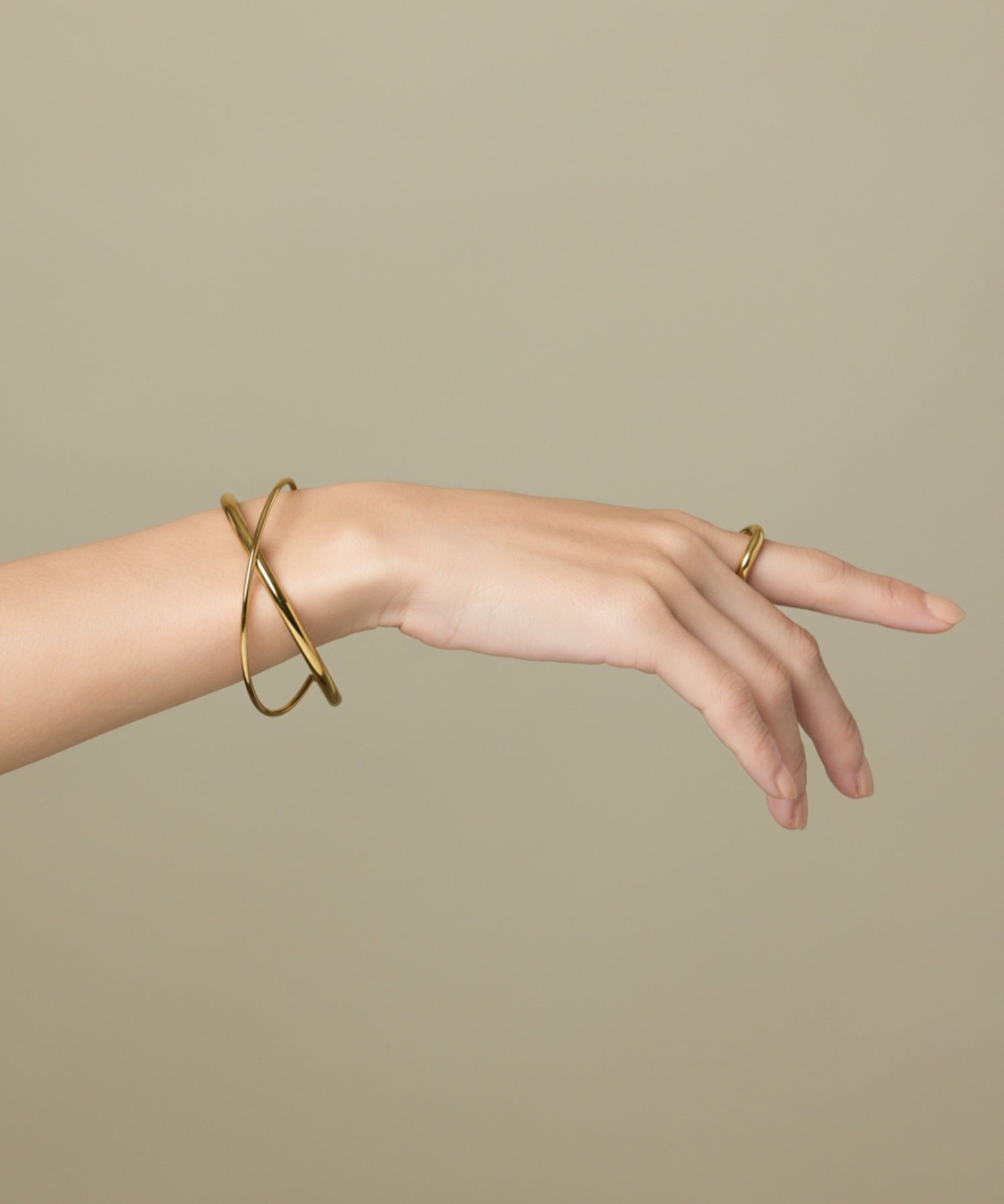 ciite' シーテ ブレスレット 【 金属アレルギー対応 】 クロスバングル サージカルステンレス