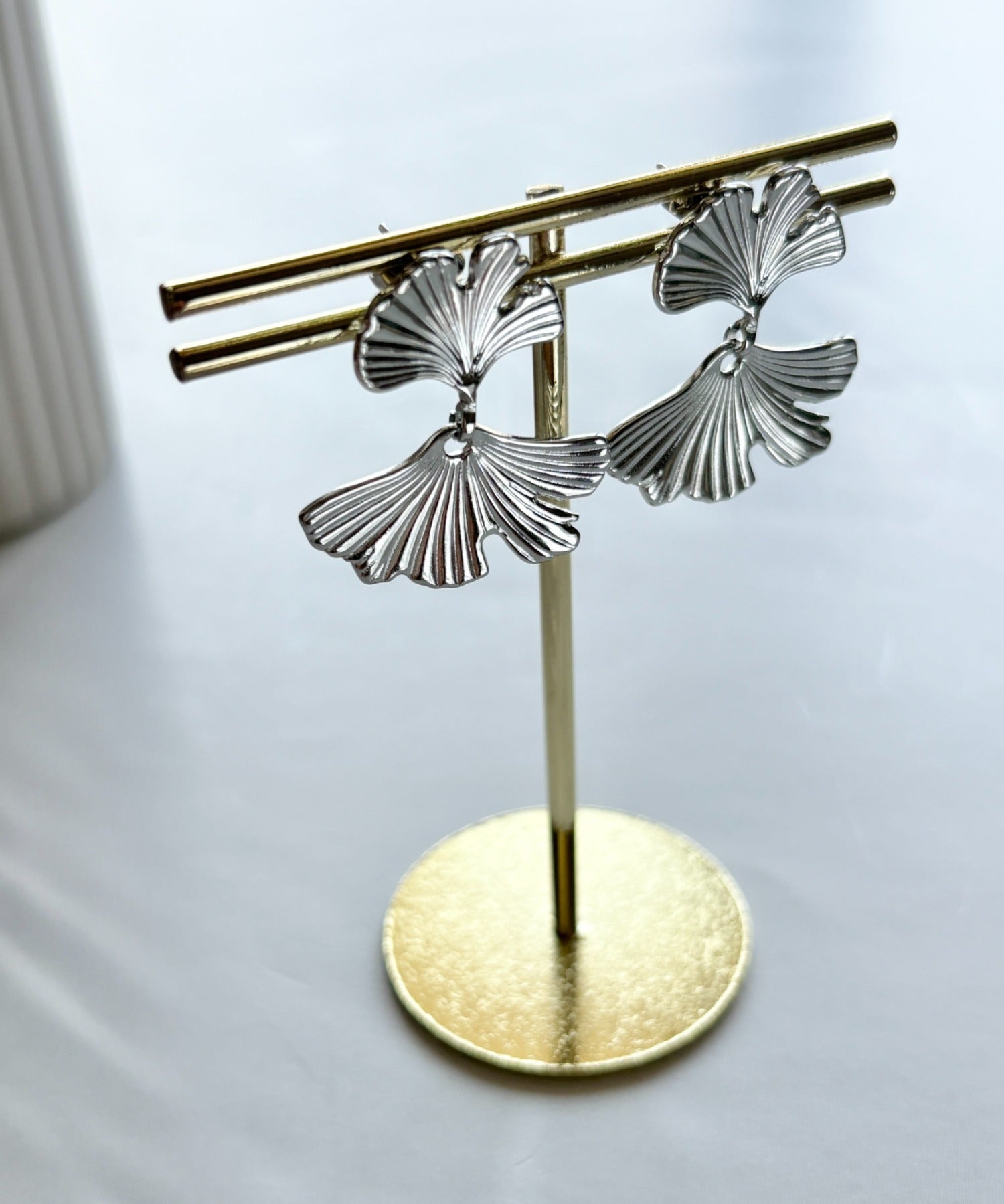 ciite' シーテ ピアス（両耳用） 【 金属アレルギー対応 】フラワーモチーフピアス サージカルステンレス（両耳用）