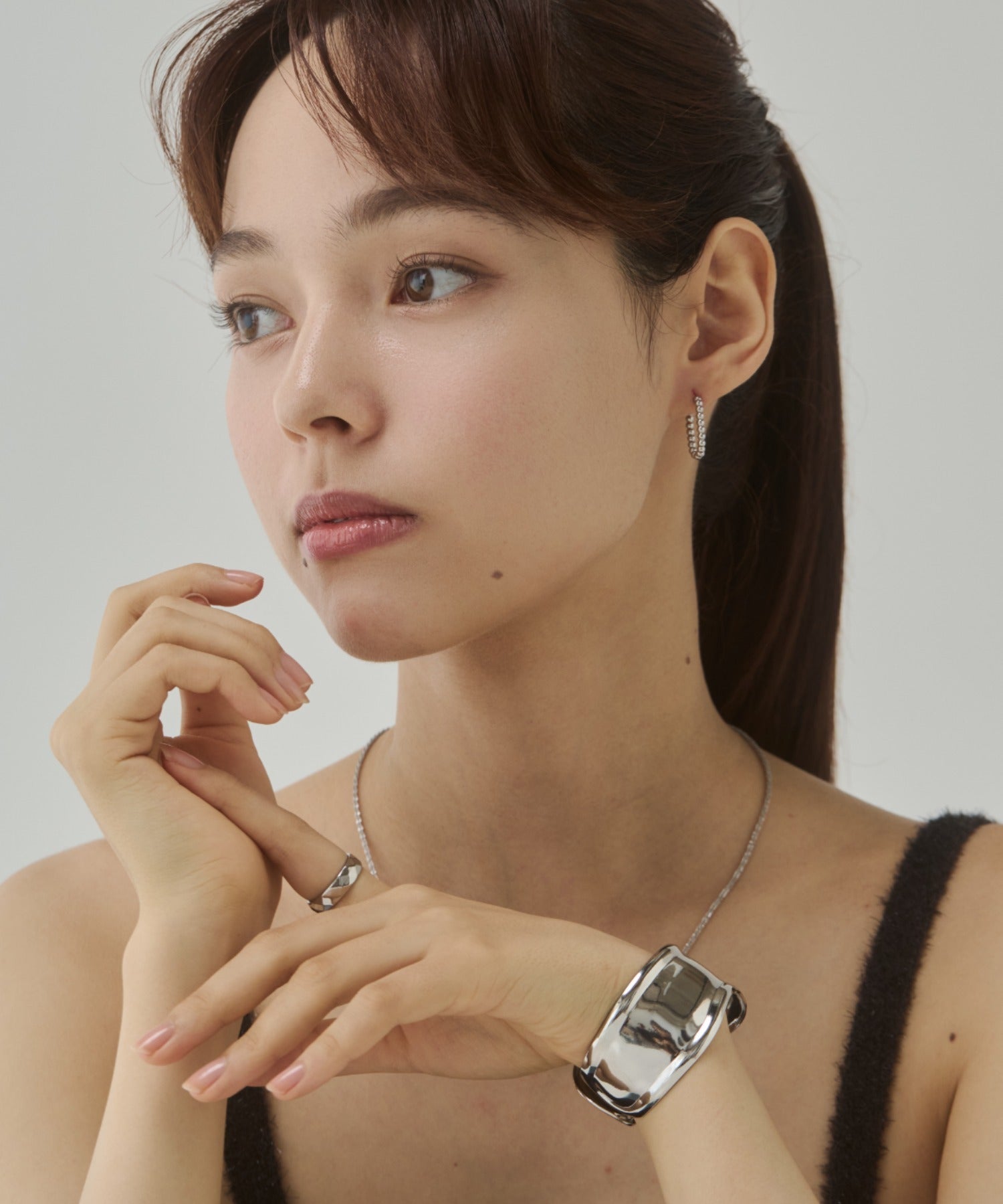 ciite' シーテ ピアス（両耳用） 【 金属アレルギー対応 】ボールモチーフ オーバルフープピアス サージカルステンレス（両耳用）