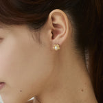 ciite' シーテ ピアス（両耳用） パール フラワーピアス（両耳用）