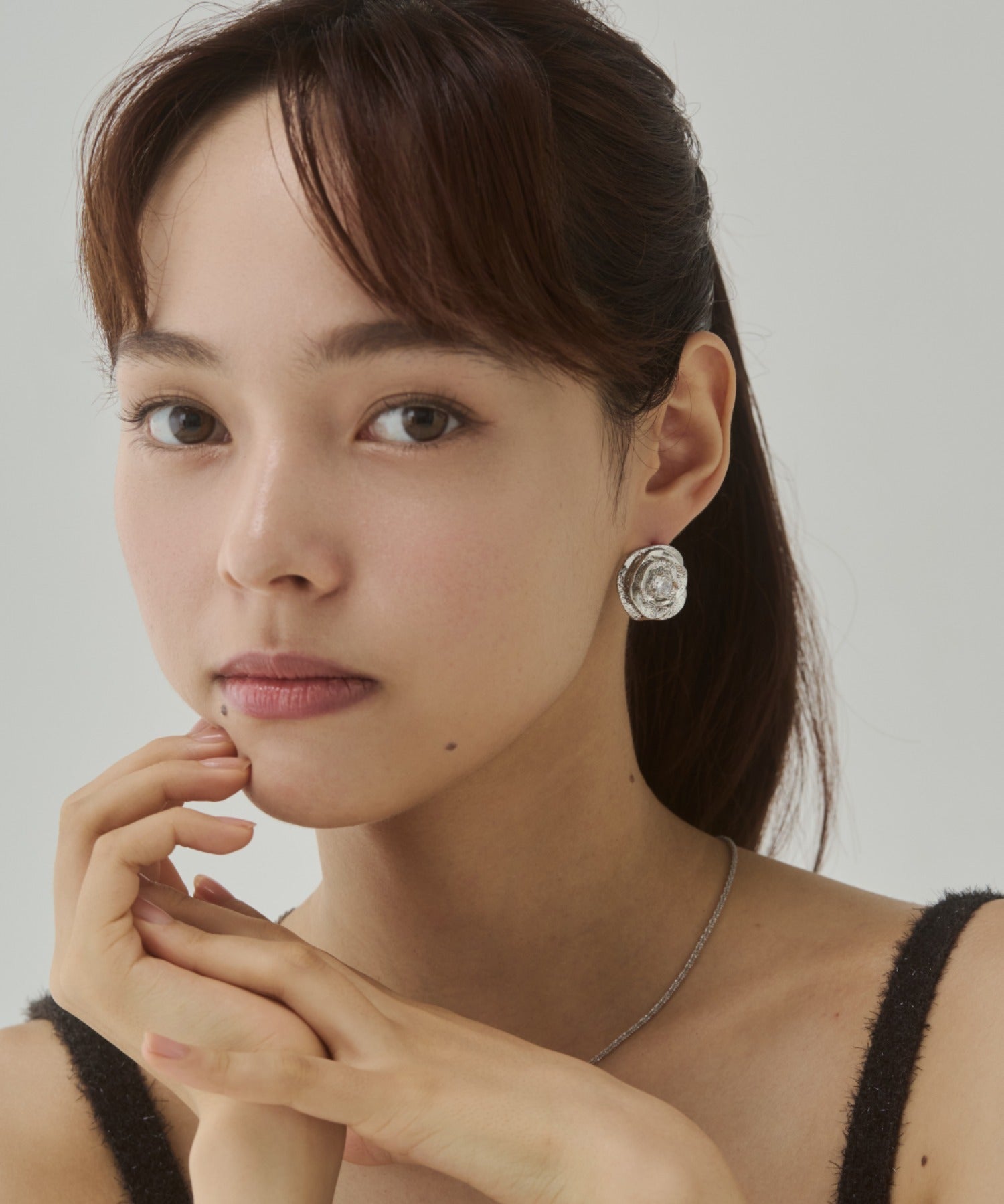 ciite' シーテ ピアス（両耳用） フラワービジューピアス（両耳用）