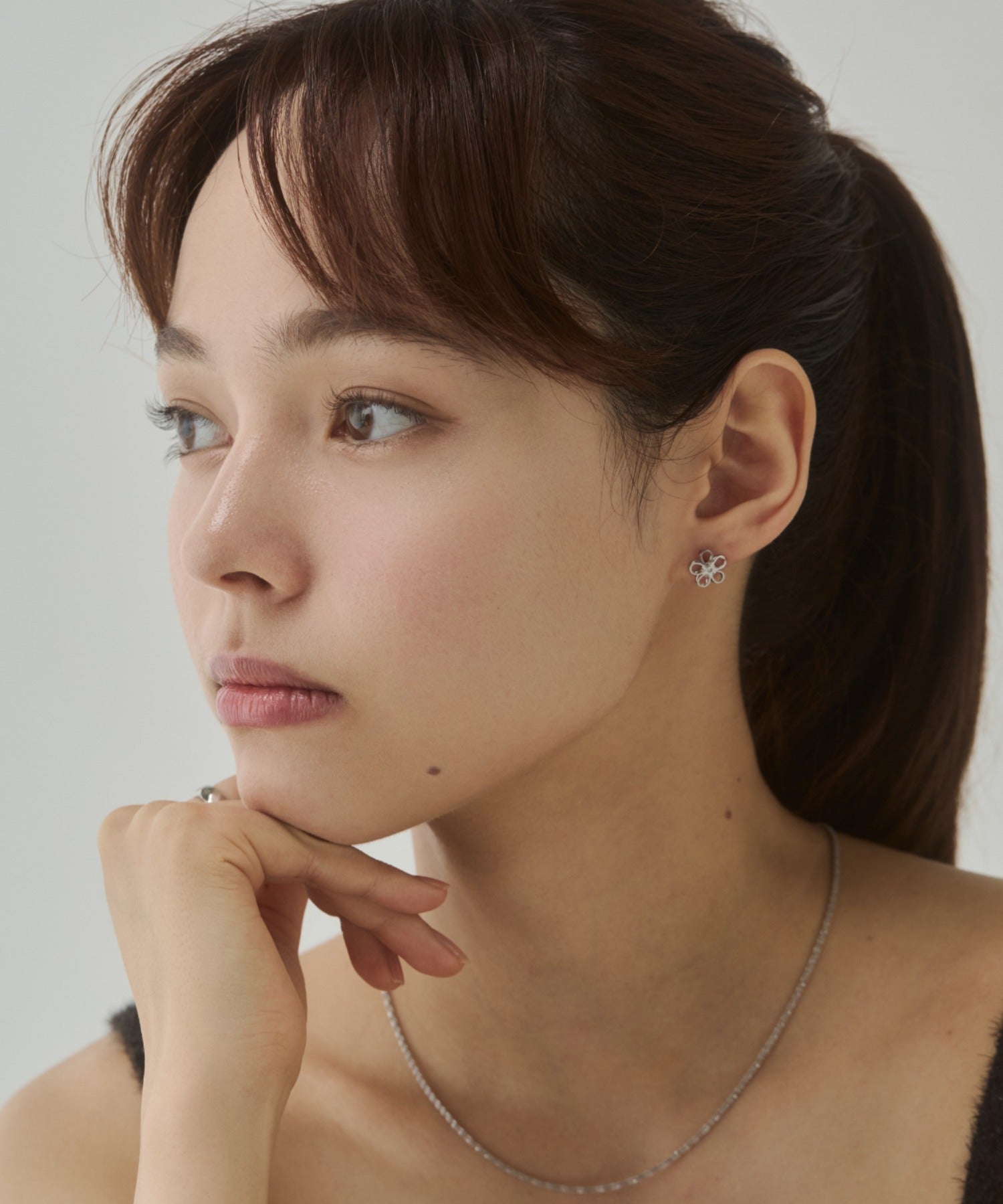 ciite' シーテ ピアス（両耳用） 【 金属アレルギー対応 】フラワービジューピアス サージカルステンレス（両耳用）