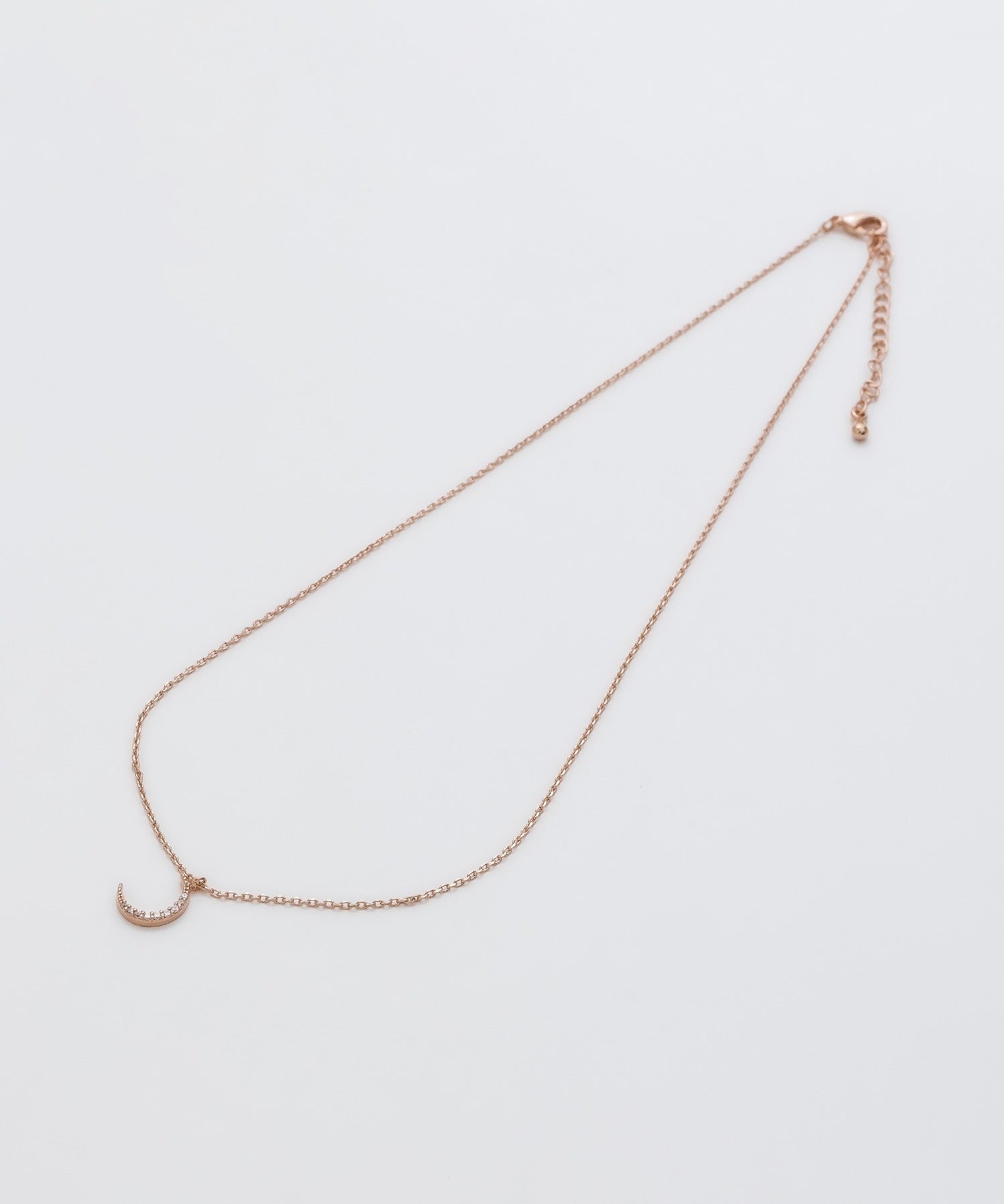 ciite' シーテ ネックレス 三日月ビジューネックレス