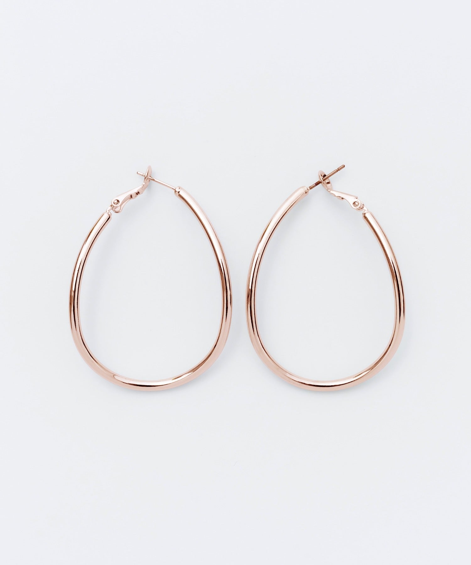 ciite' シーテ ピアス（両耳用） 大ぶり立体オーバルフープピアス (両耳用)