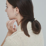 ciite' シーテ ヘアアクセサリー 3連パールヘアゴム