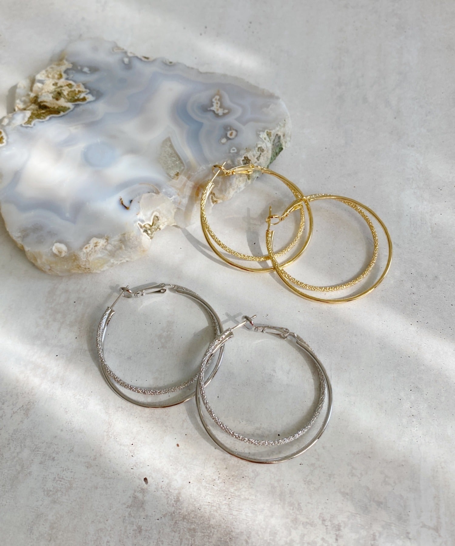 ciite' シーテ ピアス（両耳用） 【金属アレルギー対応】 大ぶりグリッターフープピアス (両耳用) サージカルステンレス
