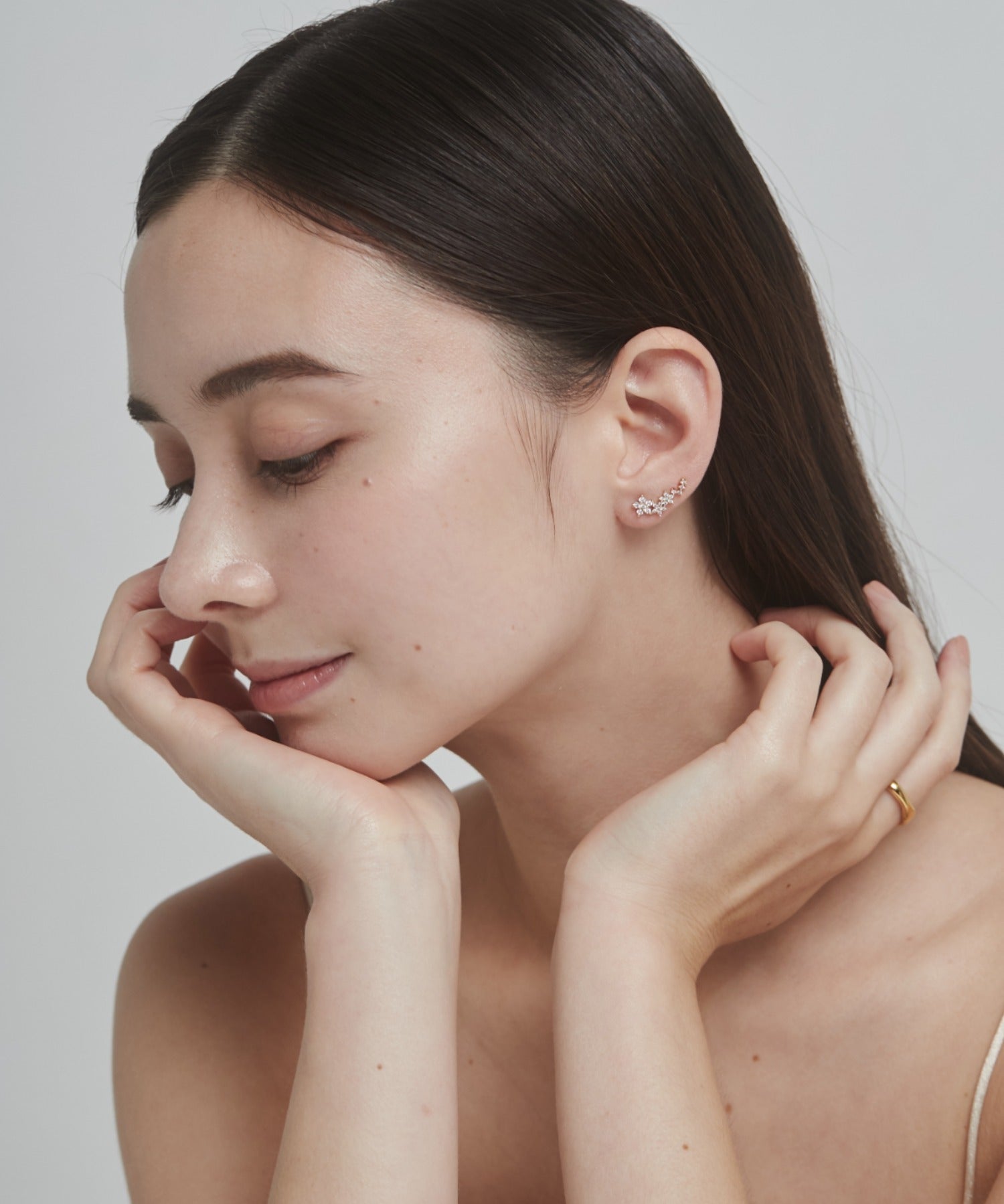 ciite' シーテ ピアス（両耳用） ラインビジューピアス / イヤーカフ風 (両耳用)