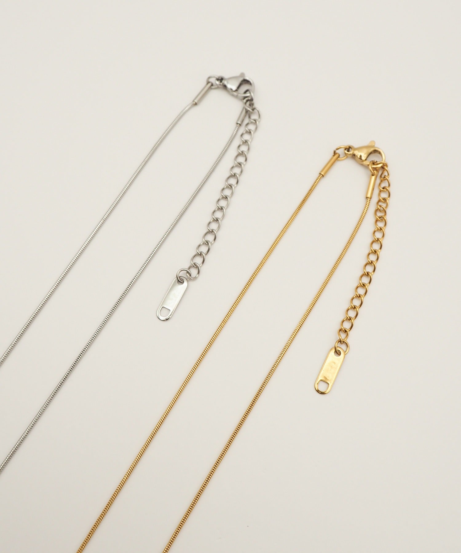 ciite' シーテ ネックレス 【 金属アレルギー対応 】 simple ribbon necklace / シンプル リボン ネックレス サージカルステンレス 316L