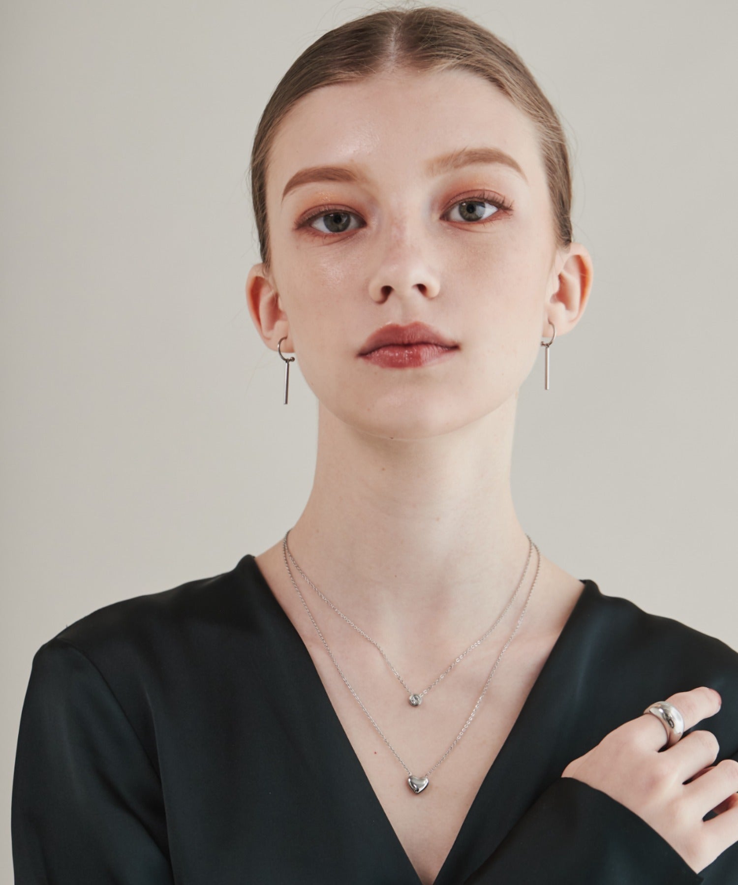 ciite' シーテ ネックレス 【 金属アレルギー対応 】 2連ハートビジューネックレス サージカルステンレス