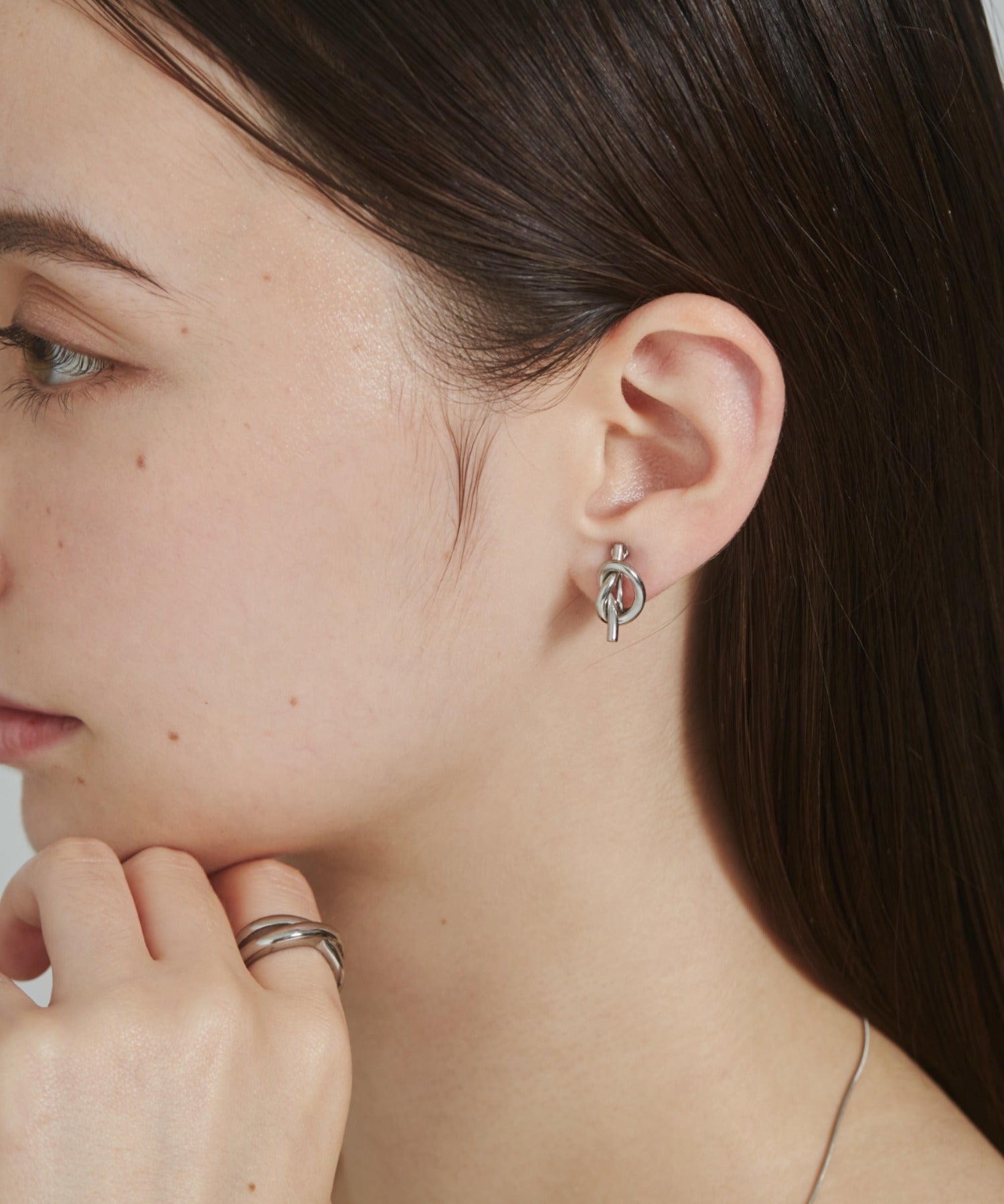 ciite' シーテ イヤリング 【 金属アレルギー対応 】 ノット イヤリング サージカルステンレス (両耳用) シルバー FREE