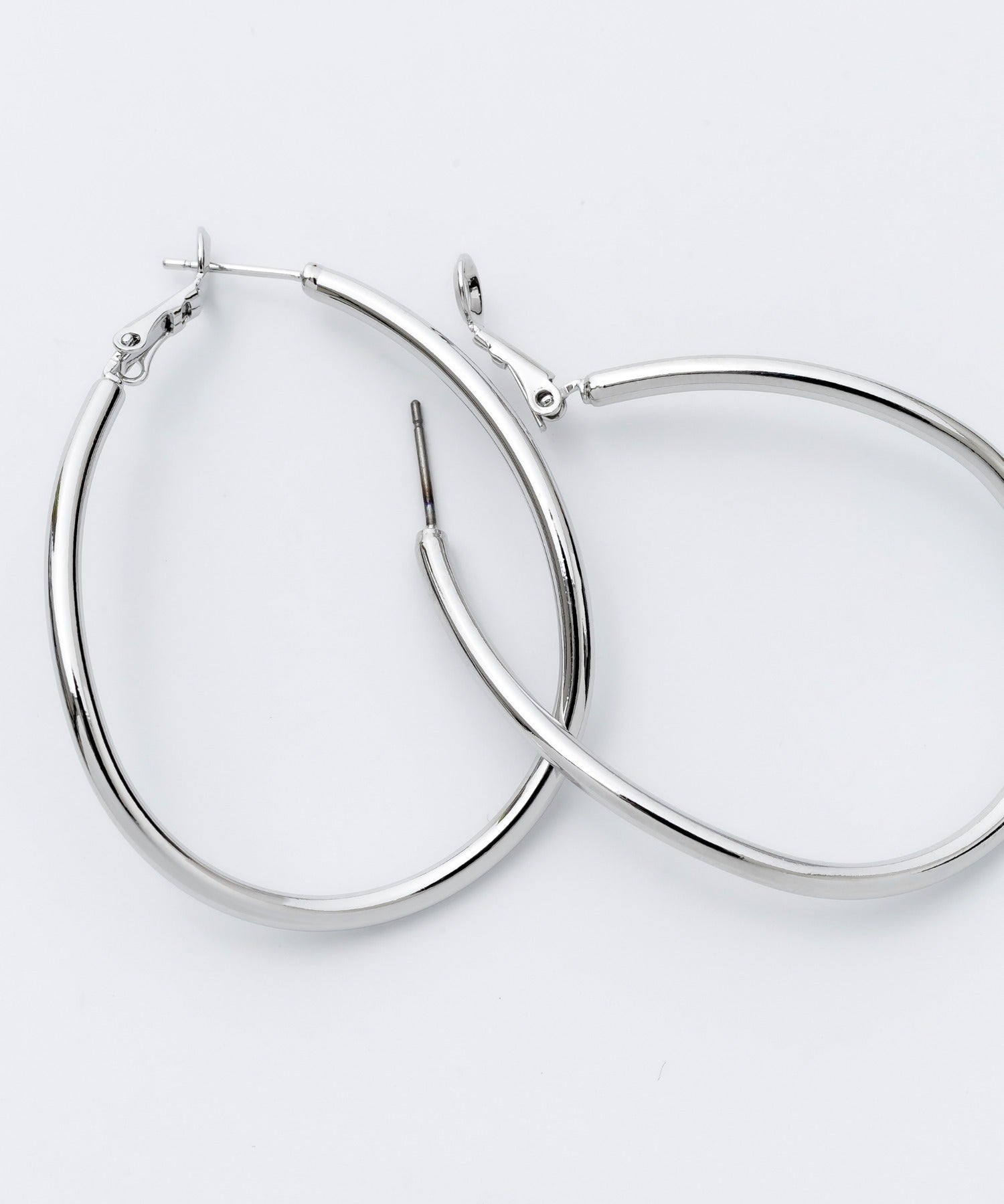 ciite' シーテ ピアス（両耳用） 大ぶり立体オーバルフープピアス (両耳用)