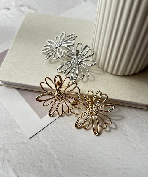 ciite' シーテ ピアス（両耳用） フラットデイジー ピアス (両耳用) シルバー FREE