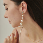 ciite' シーテ イヤリング フロントビジュー 4連パールイヤリング (両耳用)