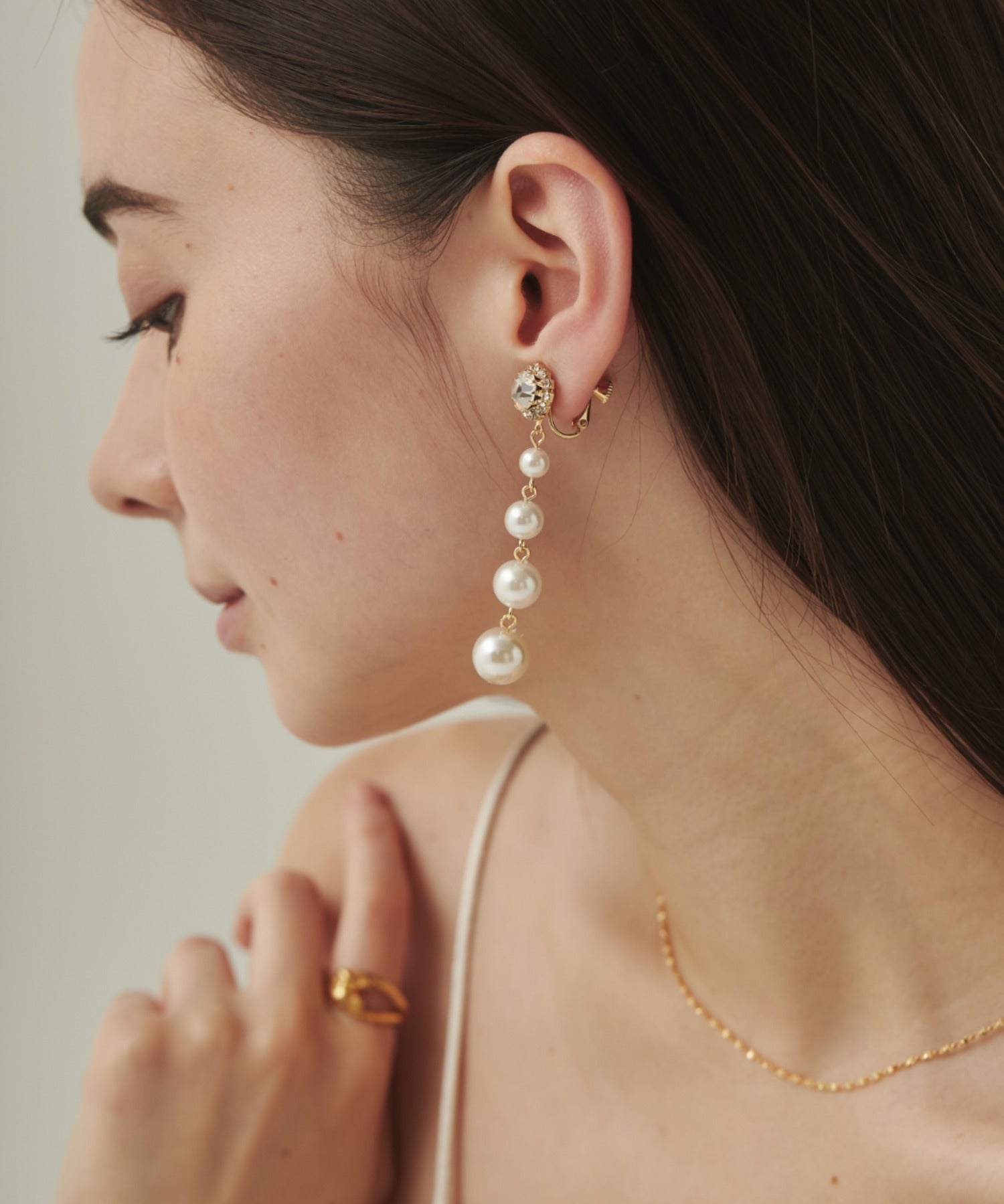 ciite' シーテ イヤリング フロントビジュー 4連パールイヤリング (両耳用)