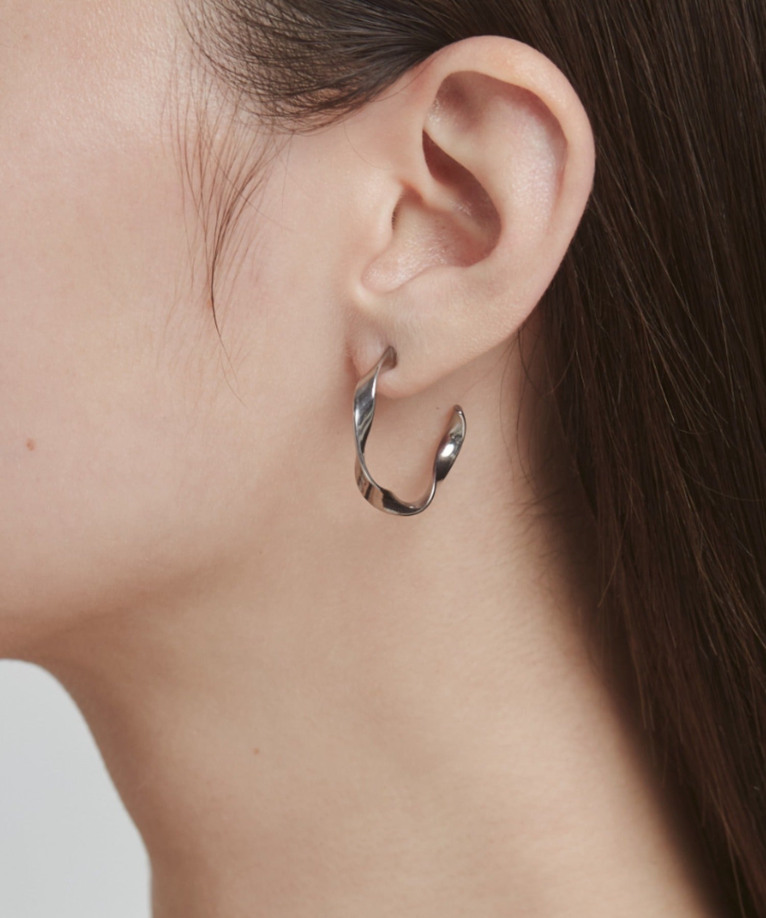 ciite' シーテ ピアス（両耳用） 【 金属アレルギー対応 】 ツイストフープピアス サージカルステンレス (両耳用) シルバー FREE