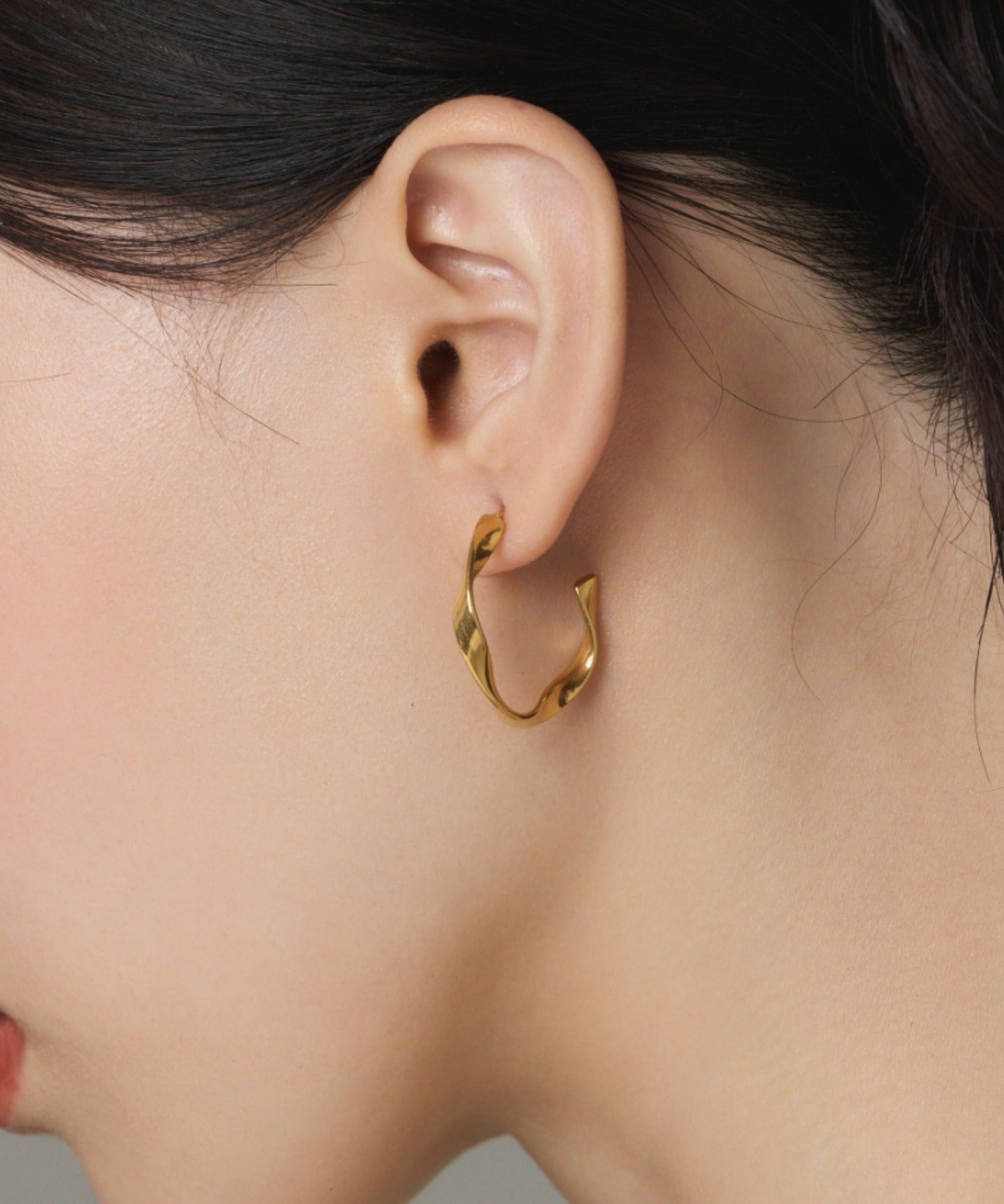 ciite' シーテ ピアス（両耳用） 【 金属アレルギー対応 】 ツイストフープピアス サージカルステンレス (両耳用) ゴールド FREE