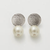 ciite' シーテ ピアス（両耳用） 梨地プレート × パールピアス (両耳用) シルバー系その他 FREE