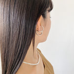 ciite' シーテ ピアス（両耳用） 立体デザインピアス イヤーカフ風 (両耳用)