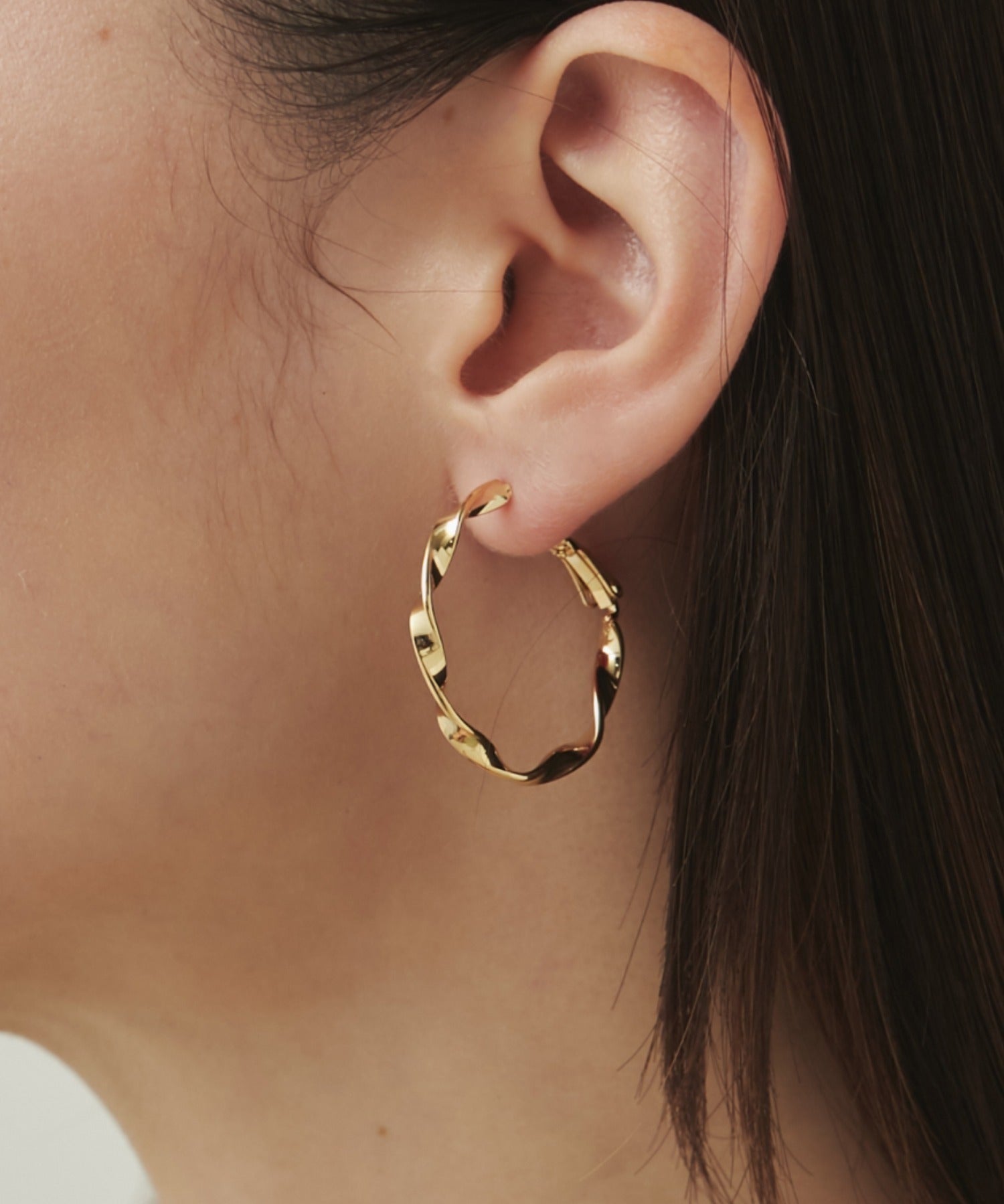 ciite' シーテ ピアス（両耳用） ねじりフープピアス (両耳用)