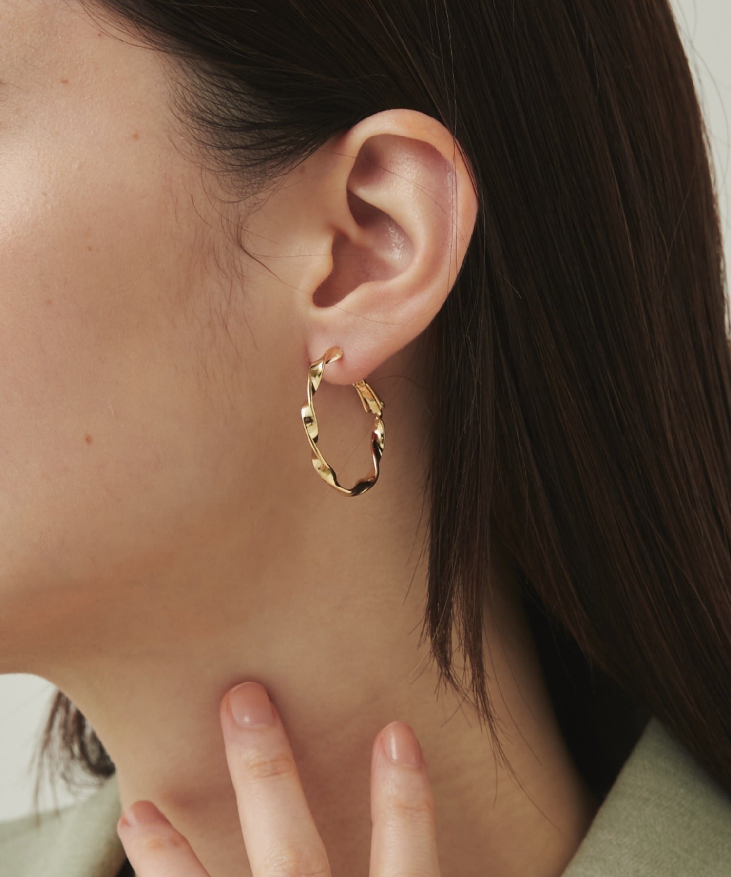 ciite' シーテ ピアス（両耳用） ねじりフープピアス (両耳用)