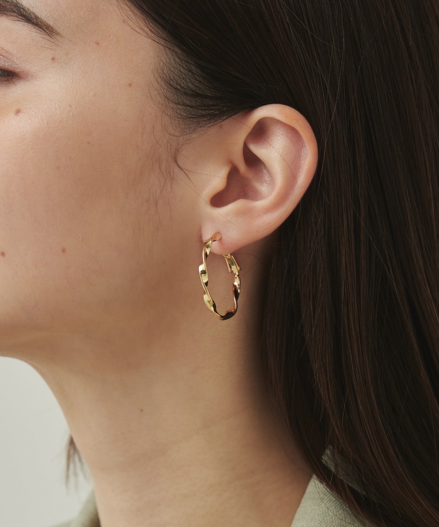 ciite' シーテ ピアス（両耳用） ねじりフープピアス (両耳用)