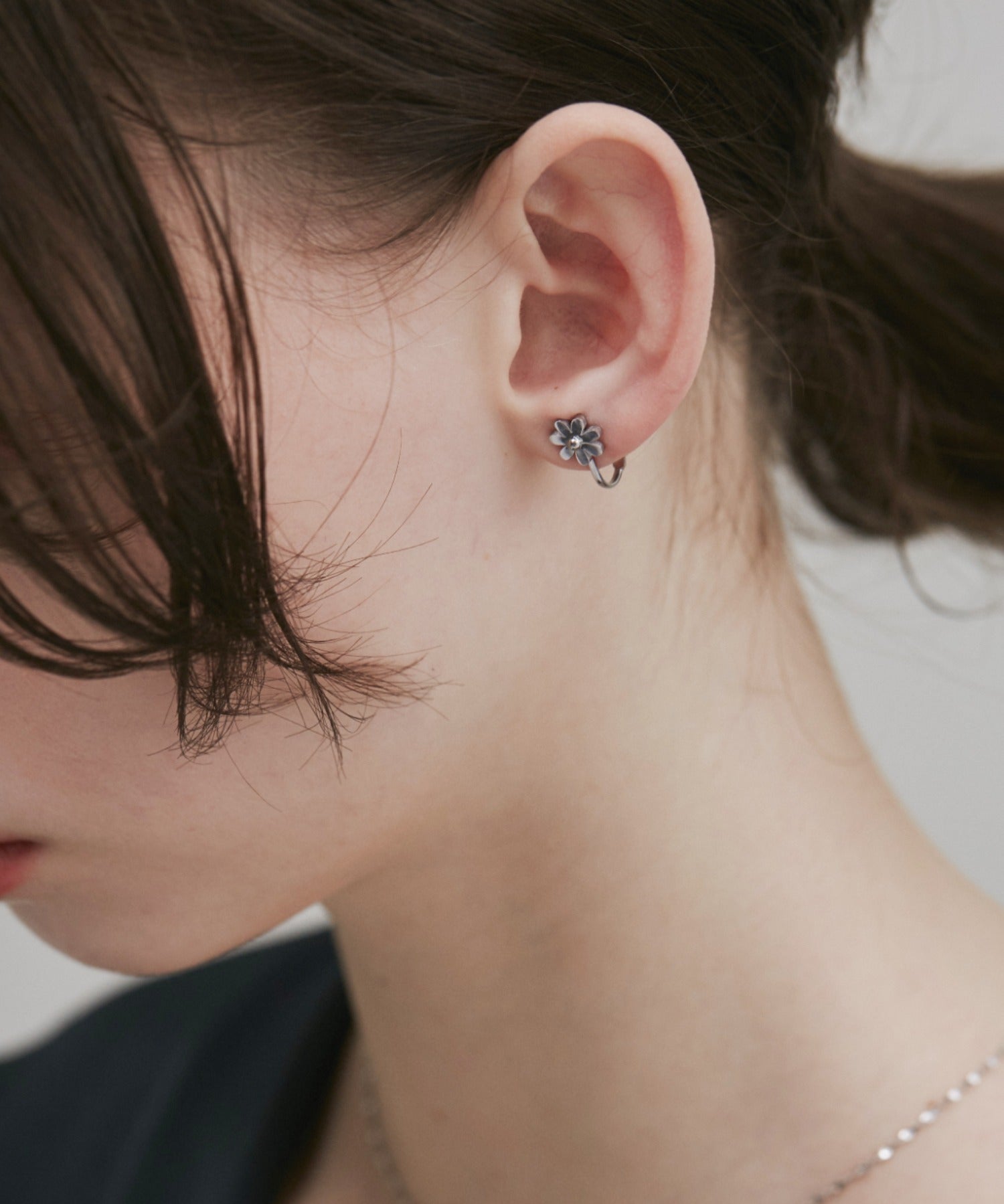 ciite' シーテ イヤリング 【 金属アレルギー対応 】 フラワーモチーフ イヤリング サージカルステンレス (両耳用)