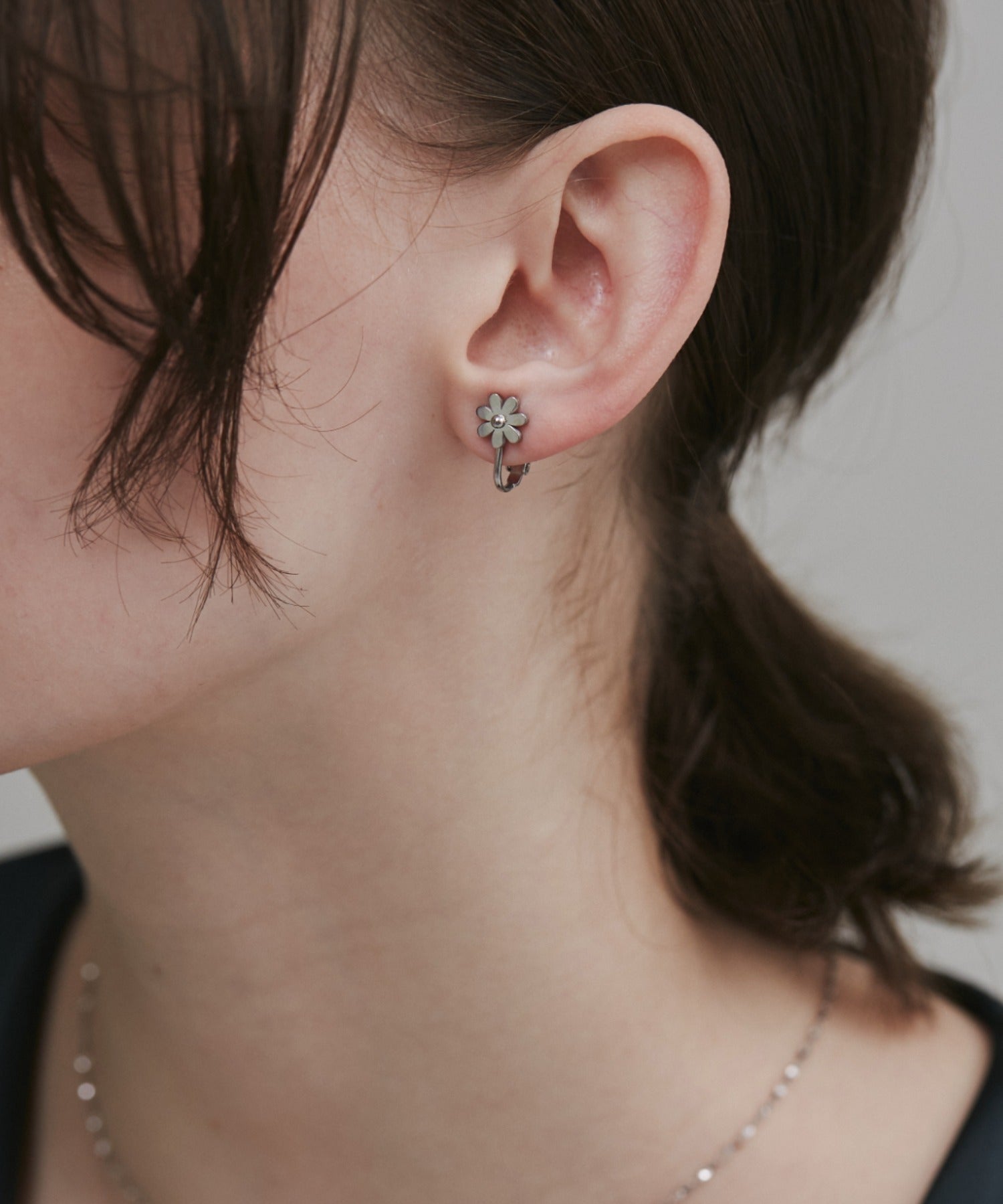 ciite' シーテ イヤリング 【 金属アレルギー対応 】 フラワーモチーフ イヤリング サージカルステンレス (両耳用)