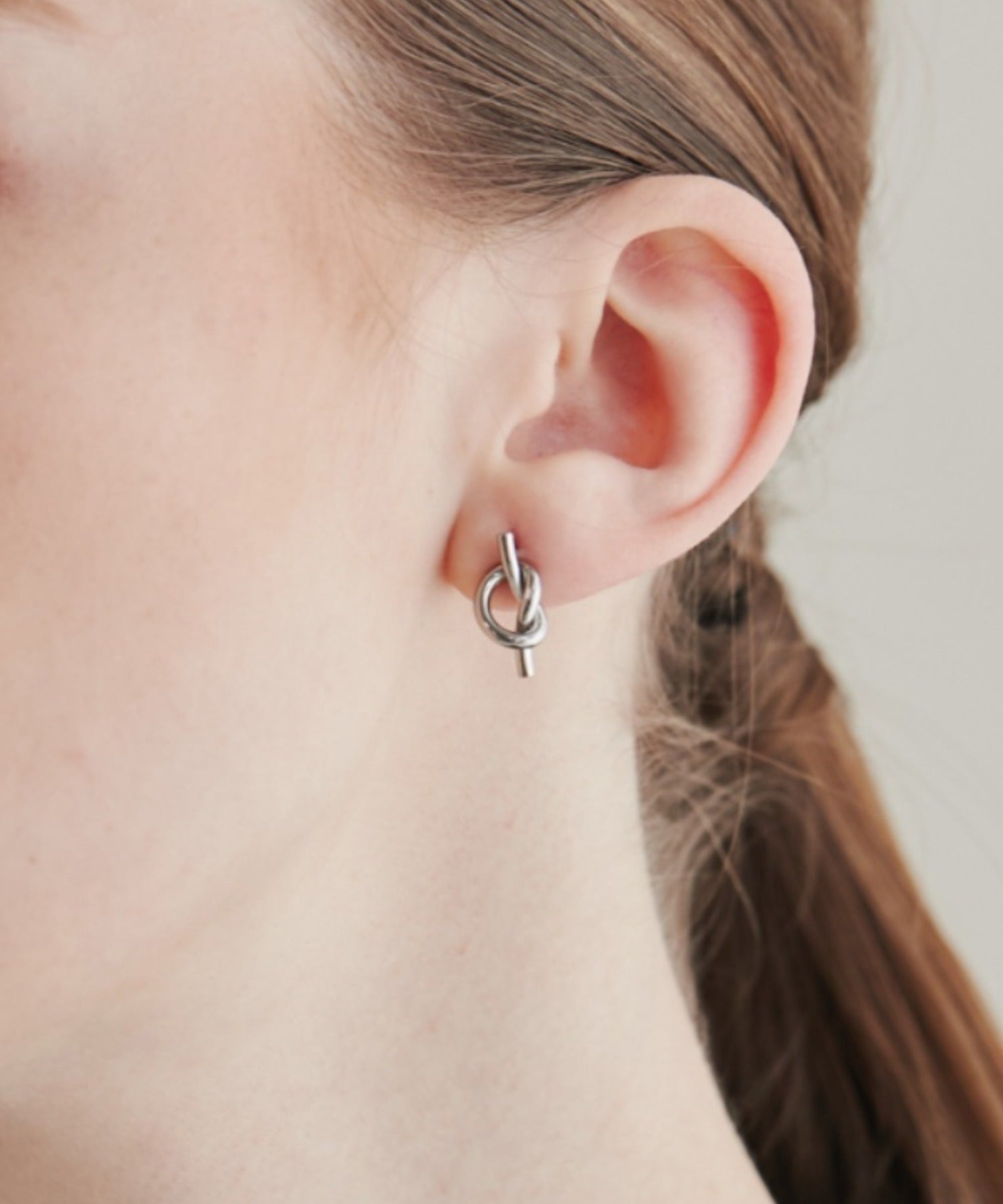 ciite' シーテ ピアス（両耳用） 【 金属アレルギー対応 】 ノットピアス サージカルステンレス (両耳用) シルバー FREE