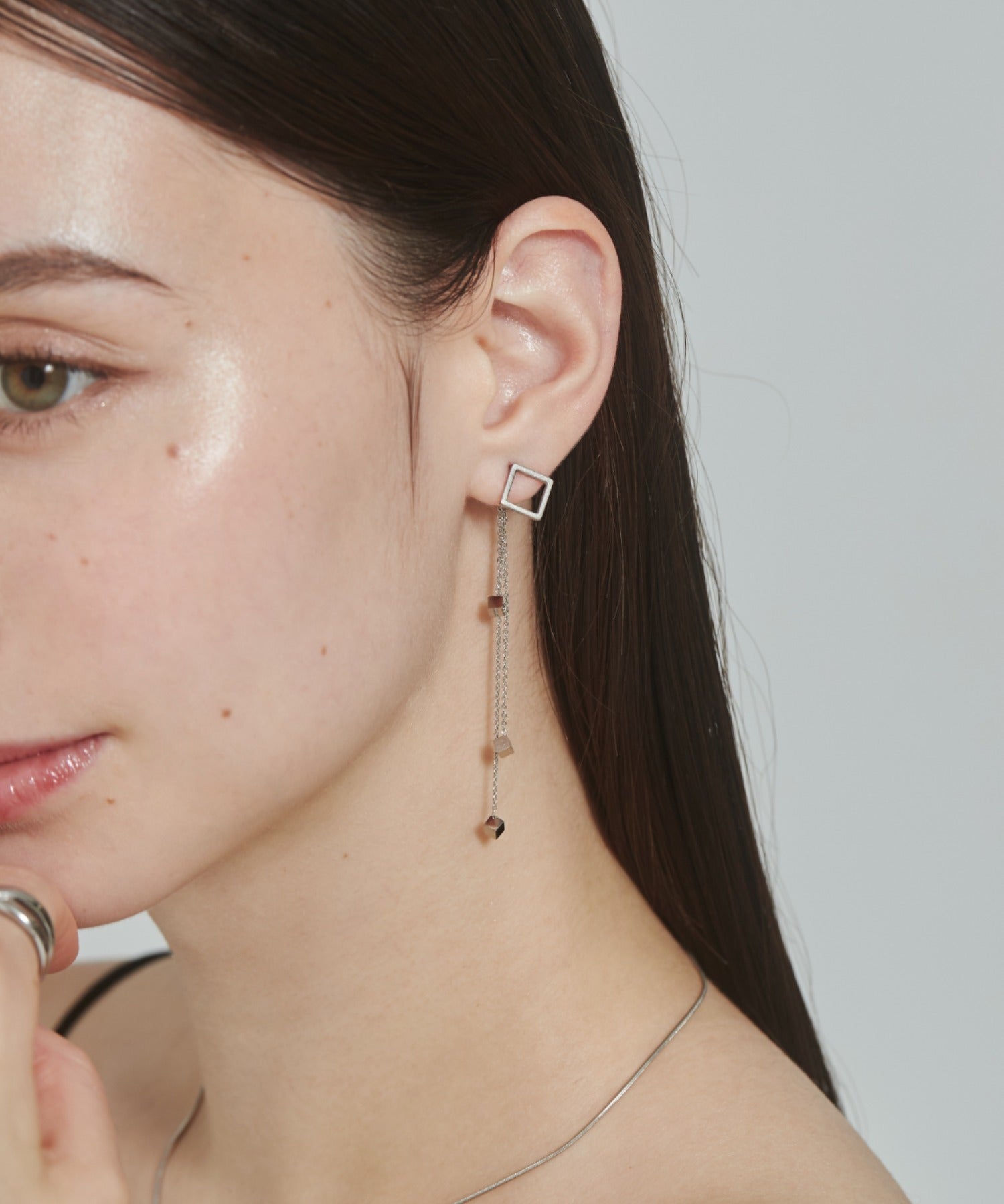 ciite' シーテ ピアス（両耳用） 【 金属アレルギー対応 】 モチーフロングピアス サージカルステンレス (両耳用)