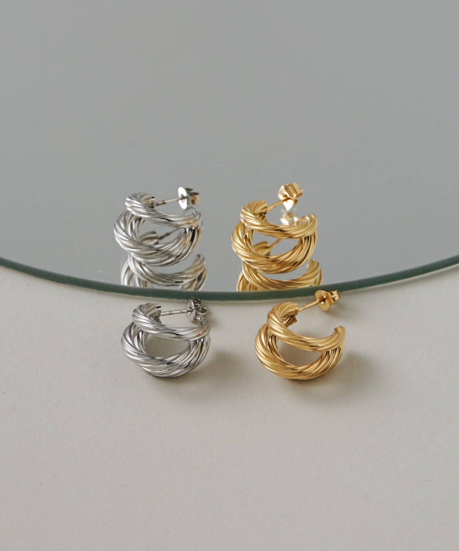 ciite' シーテ ピアス（両耳用） 【 金属アレルギー対応 】 ツイストスリーラインピアス サージカルステンレス (両耳用)