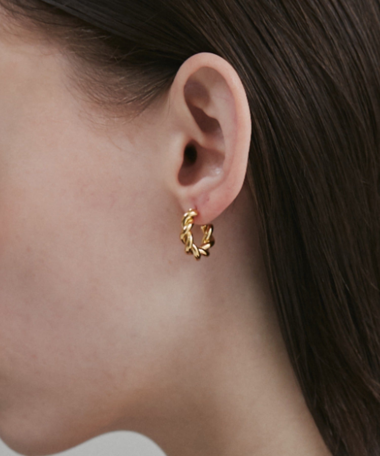 金属アレルギー対応 】 ねじりフープピアス サージカルステンレス (両