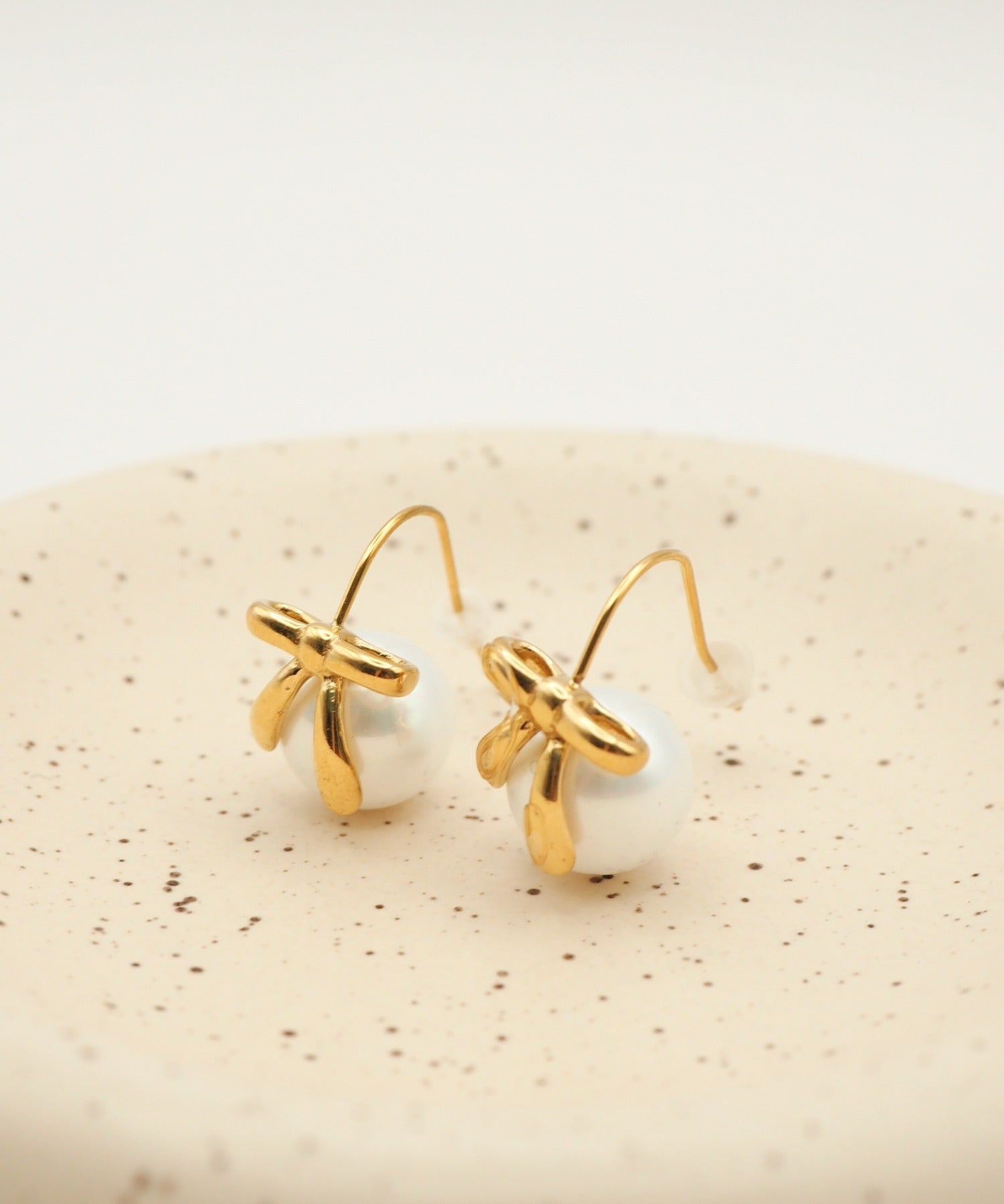 ciite' シーテ ピアス（両耳用） 【 金属アレルギー対応 】 リボンパールピアス サージカルステンレス (両耳用)