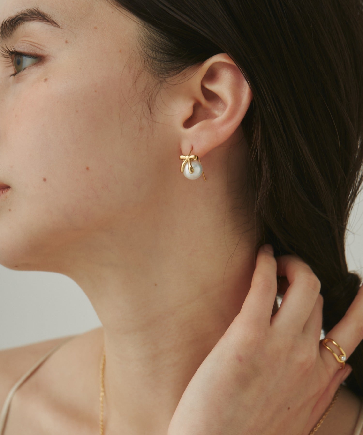 ciite' シーテ ピアス（両耳用） 【 金属アレルギー対応 】 リボンパールピアス サージカルステンレス (両耳用)