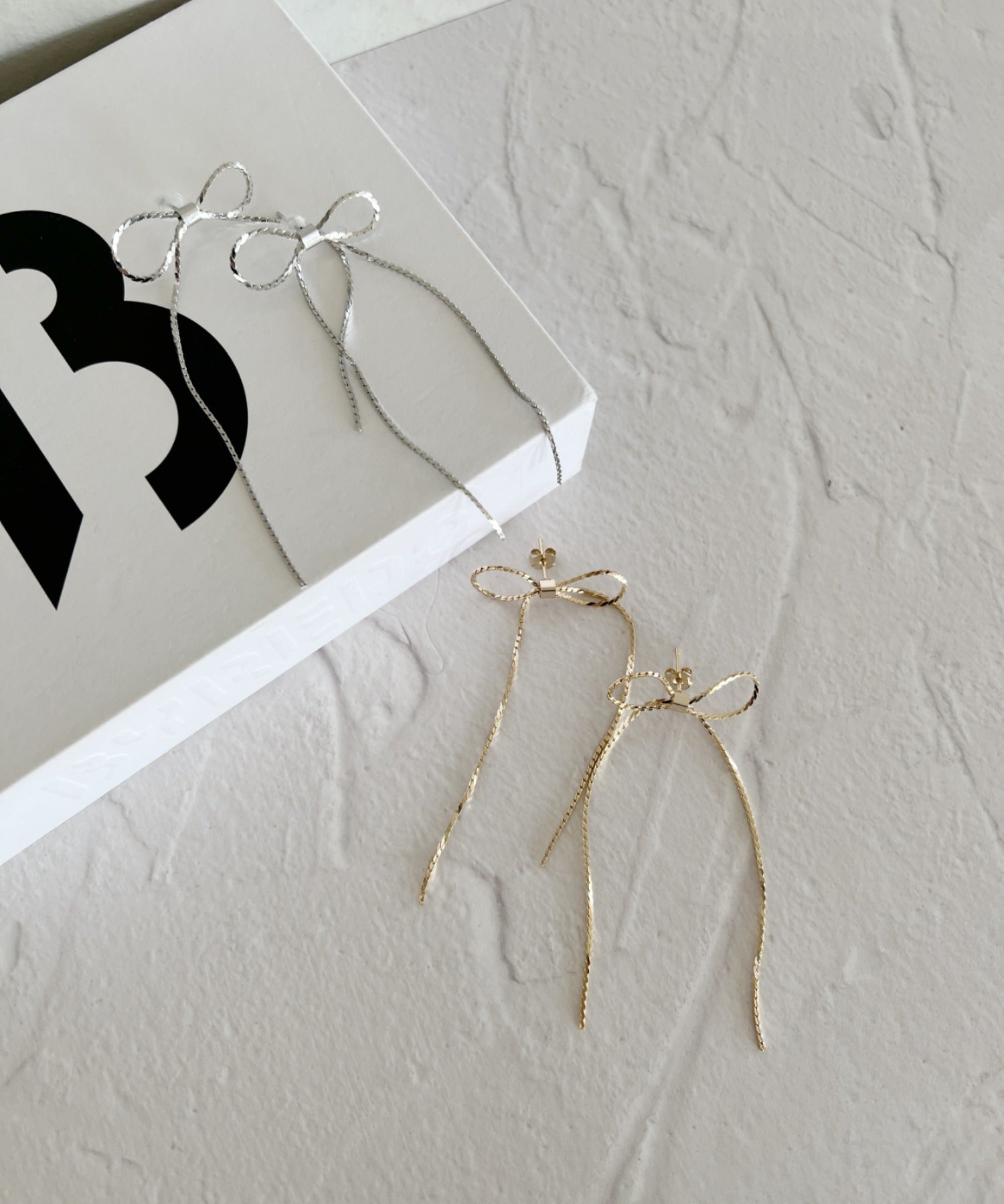 ciite' シーテ ピアス（両耳用） 【 金属アレルギー対応 】 チェーンリボンピアス サージカルステンレス (両耳用)