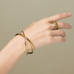 ciite' シーテ ブレスレット 【 金属アレルギー対応 】 クロスバングル サージカルステンレス ゴールド FREE