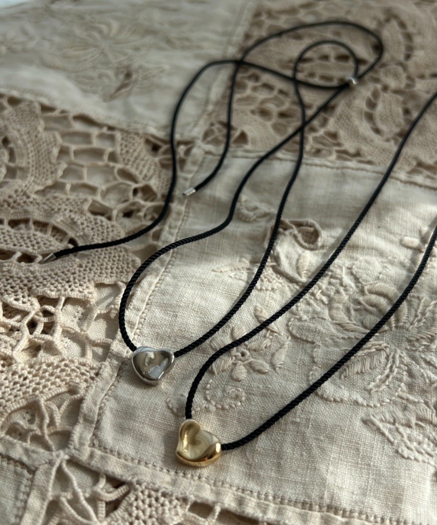 ciite' シーテ チョーカー 変形ハートメタルコードチョーカー