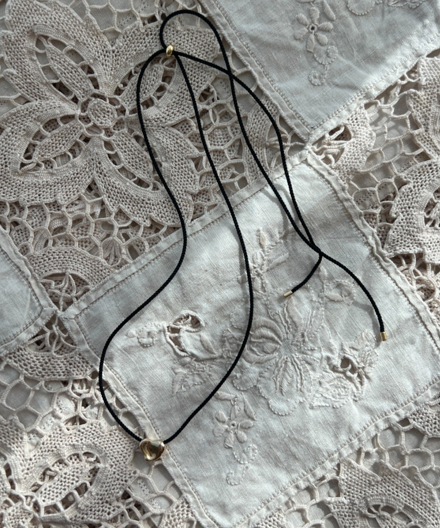 ciite' シーテ チョーカー 変形ハートメタルコードチョーカー