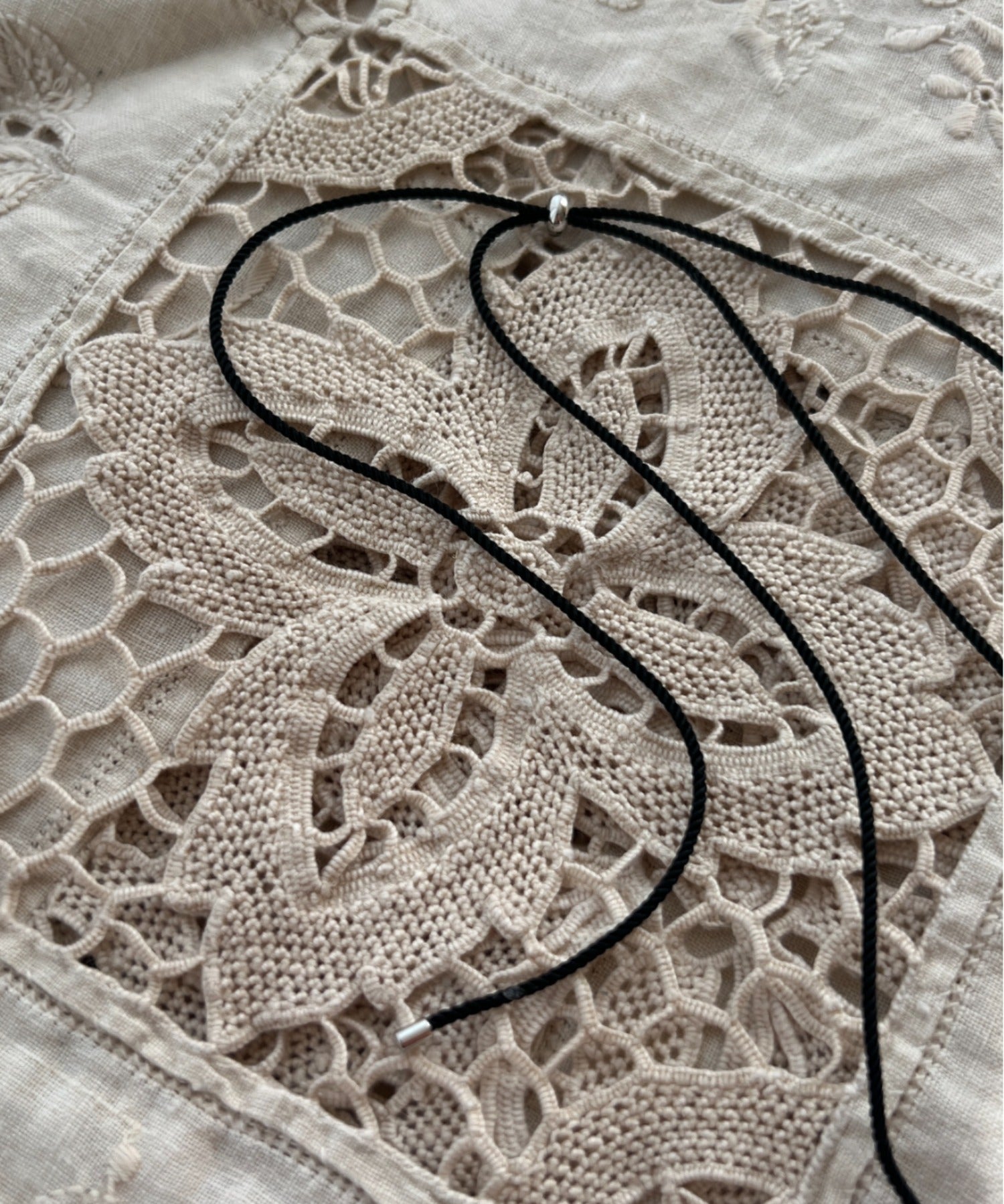 ciite' シーテ チョーカー 変形ハートメタルコードチョーカー